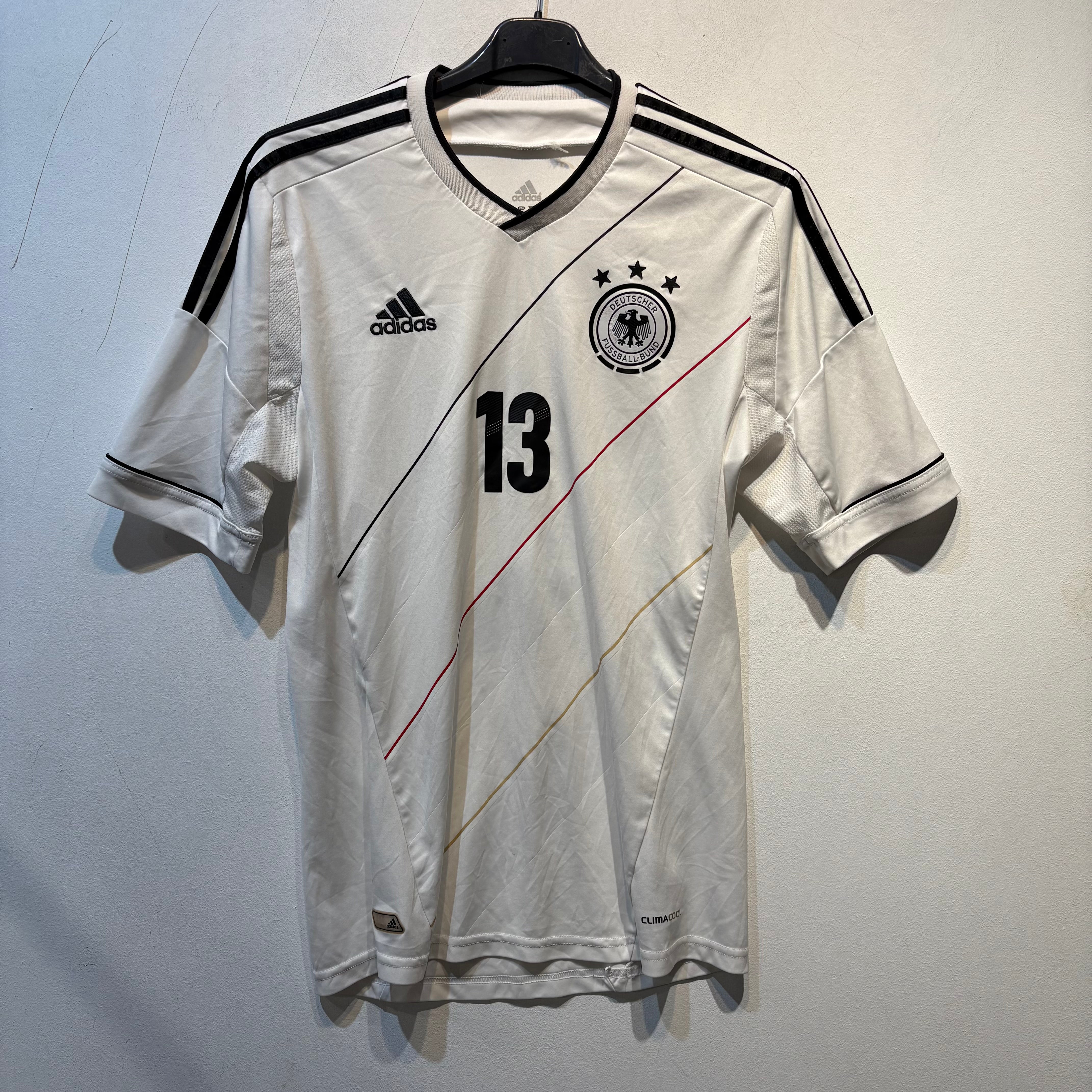 Germany Müller #13 Away Shirt – 2010/2011 – Adult Small