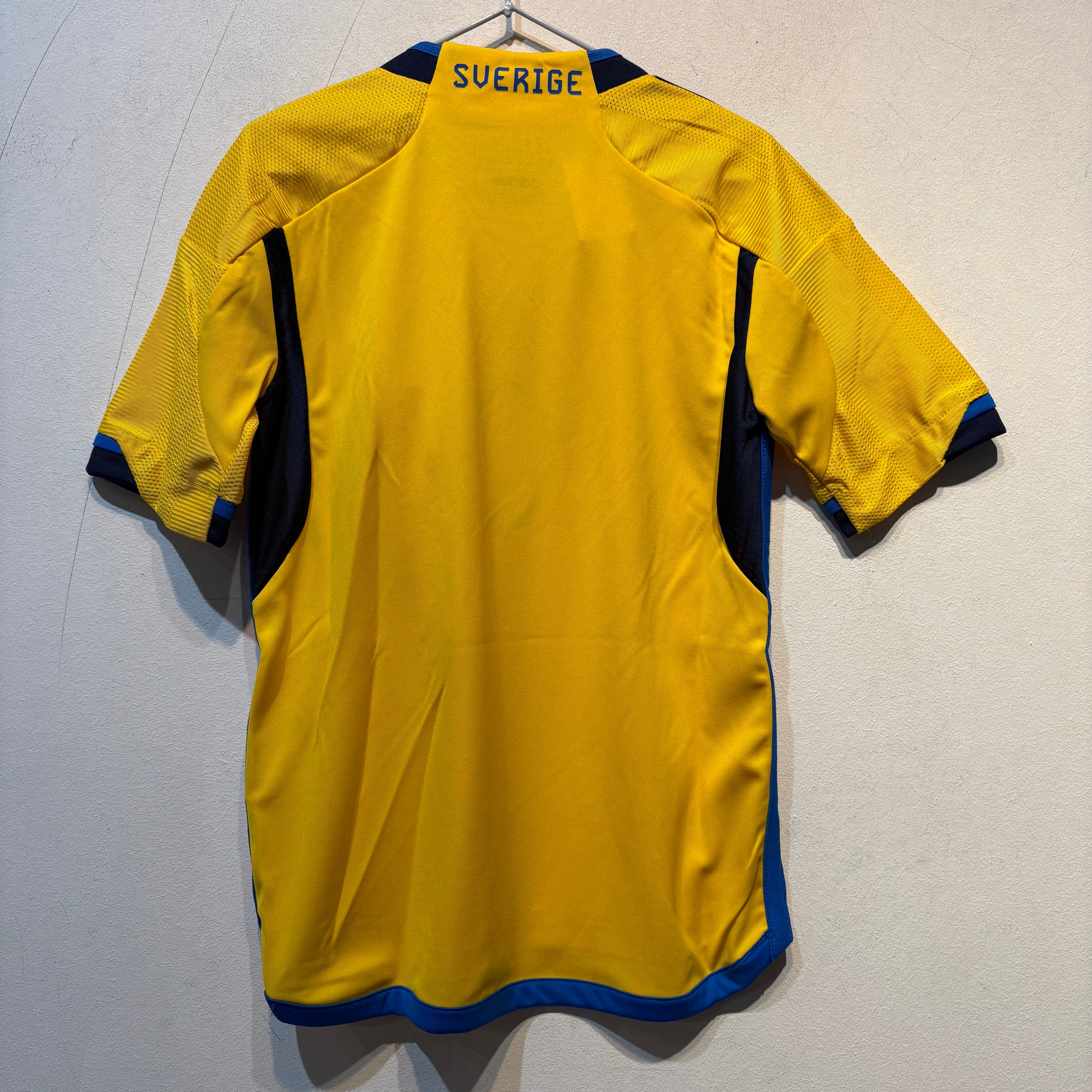 Sweden National Team Home Shirt – 2022/2023 – Youth 7–8Y (128) – BNWT