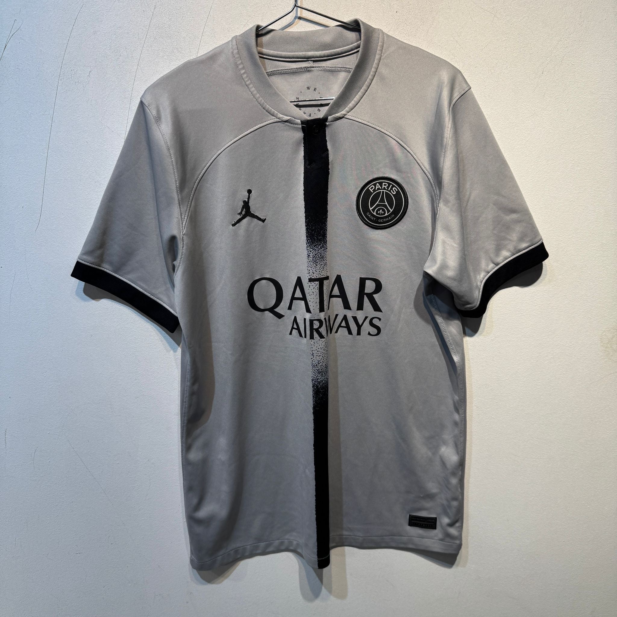 Paris Saint-Germain Away – 2022/2023 – Jordan Authentic – Medium