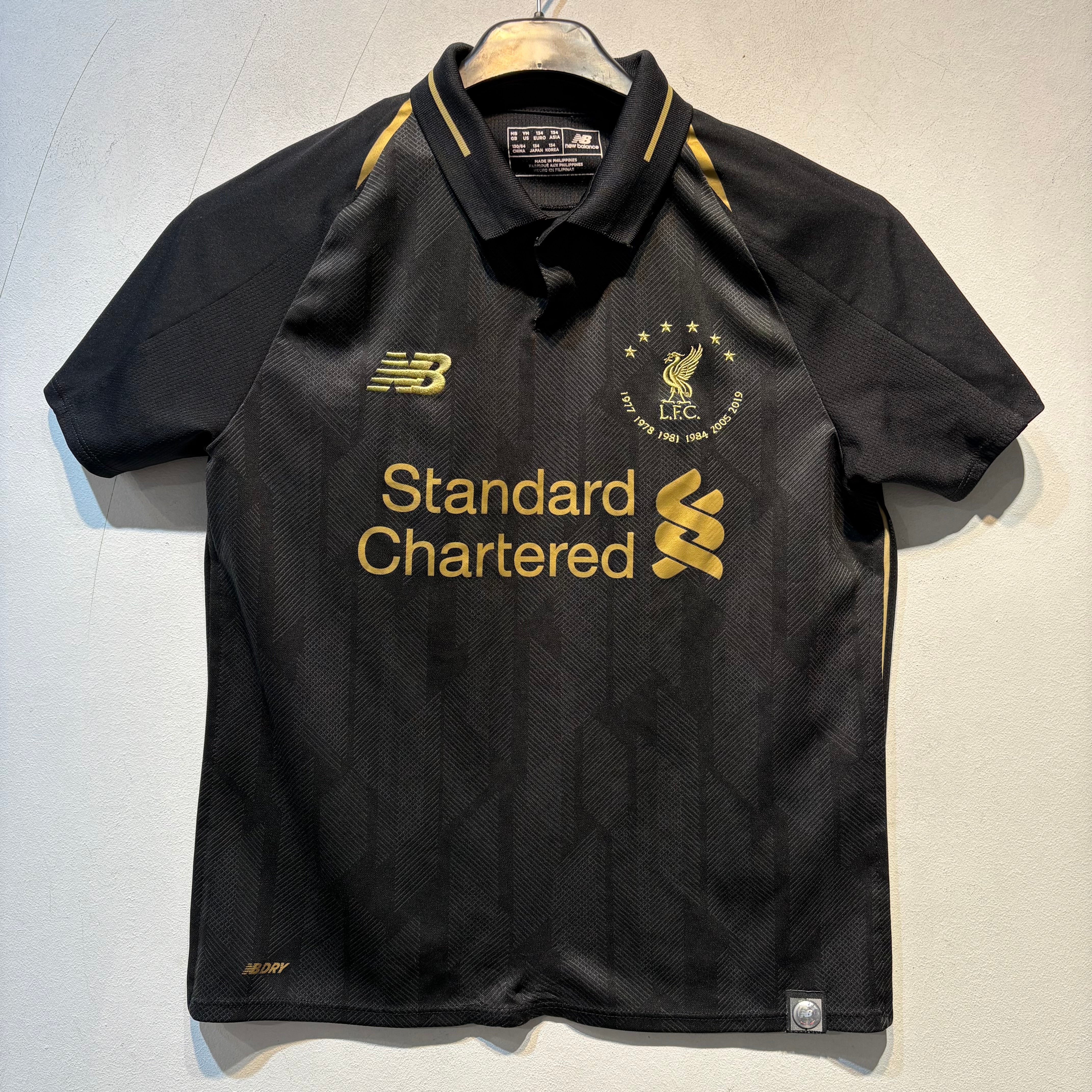 Liverpool FC Away Shirt - 2018/2019 - Youth 134