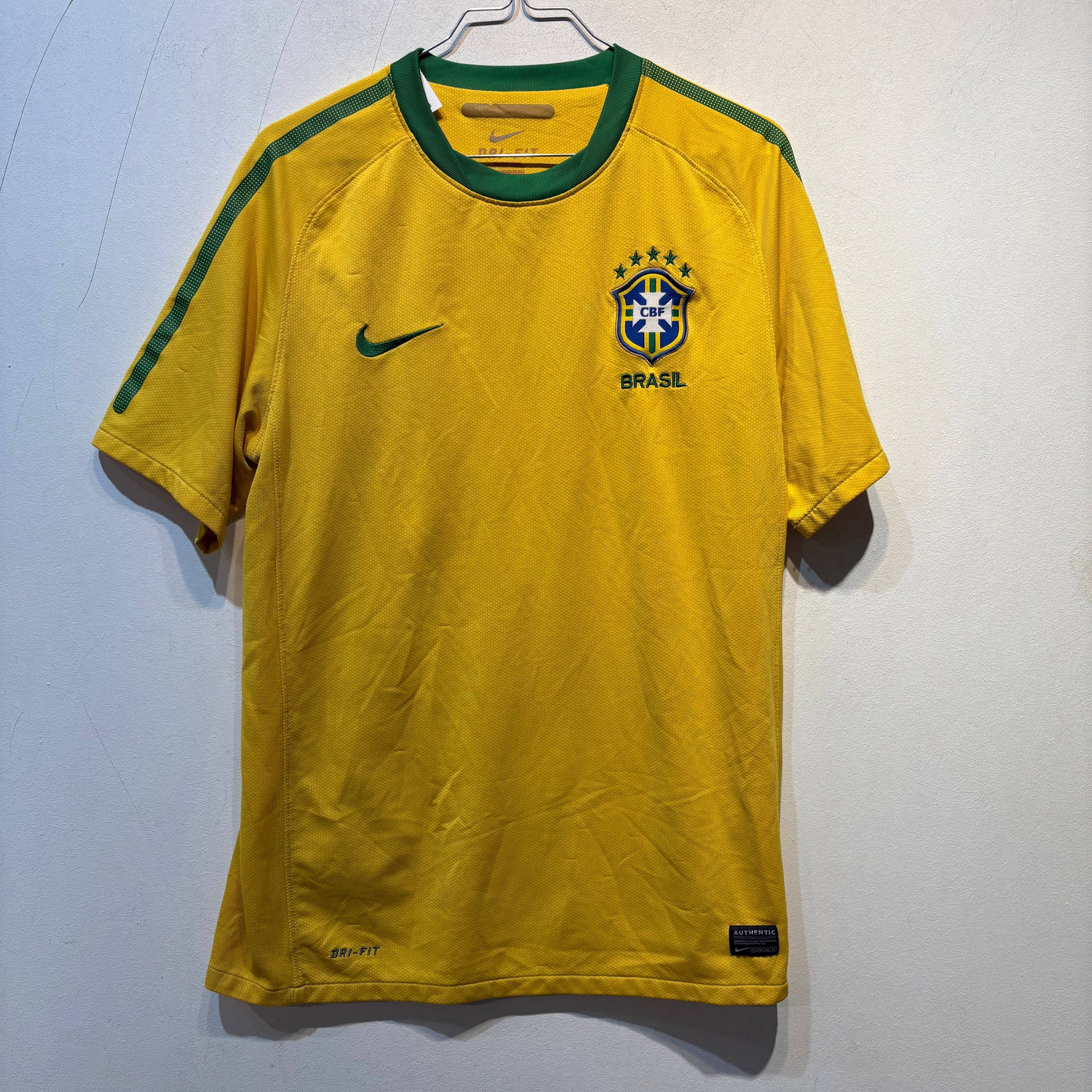Brazil Home “No.7” – Nike AUTHENTIC – 2010/2011 – Medium