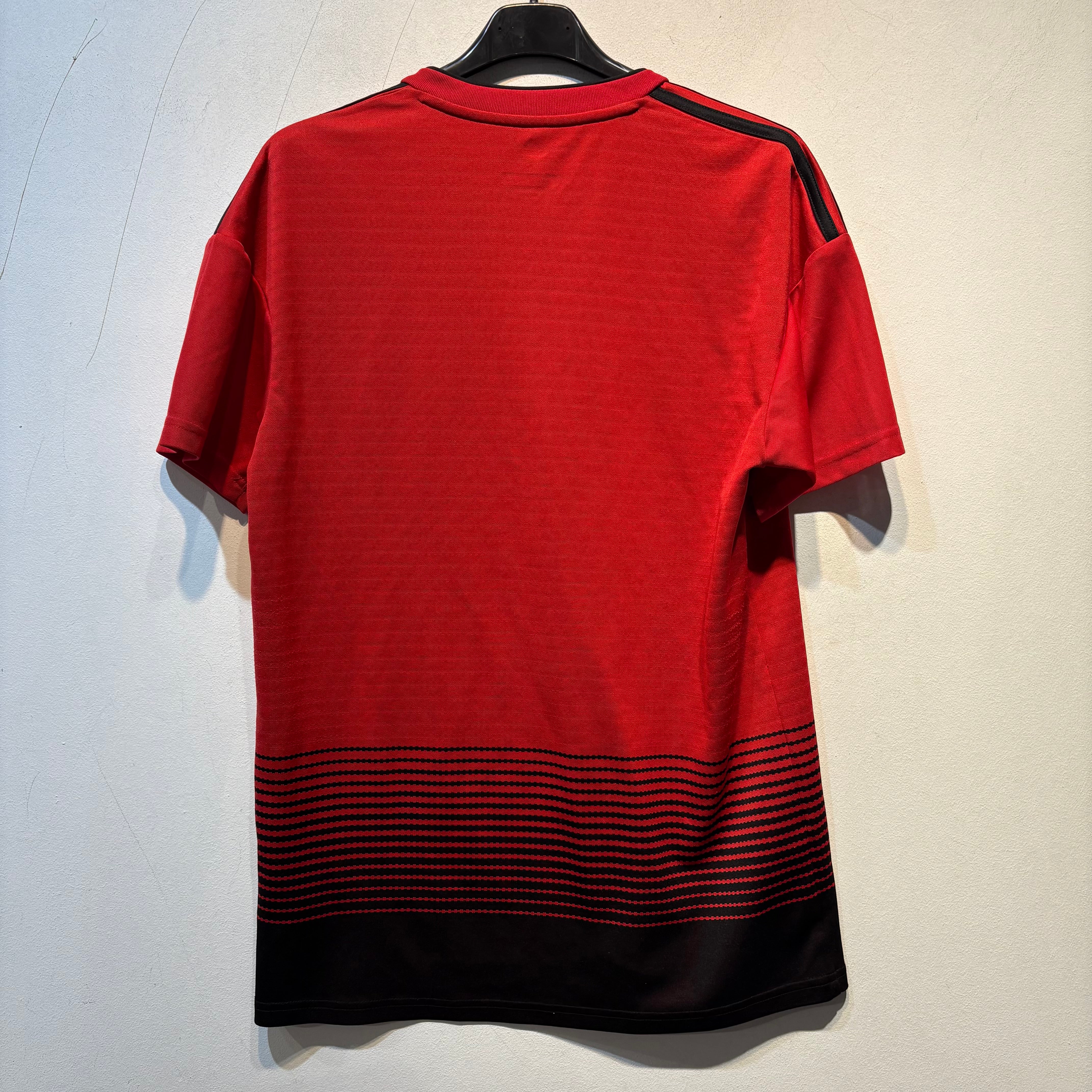 Manchester United Home Shirt - 2018/2019 - Small