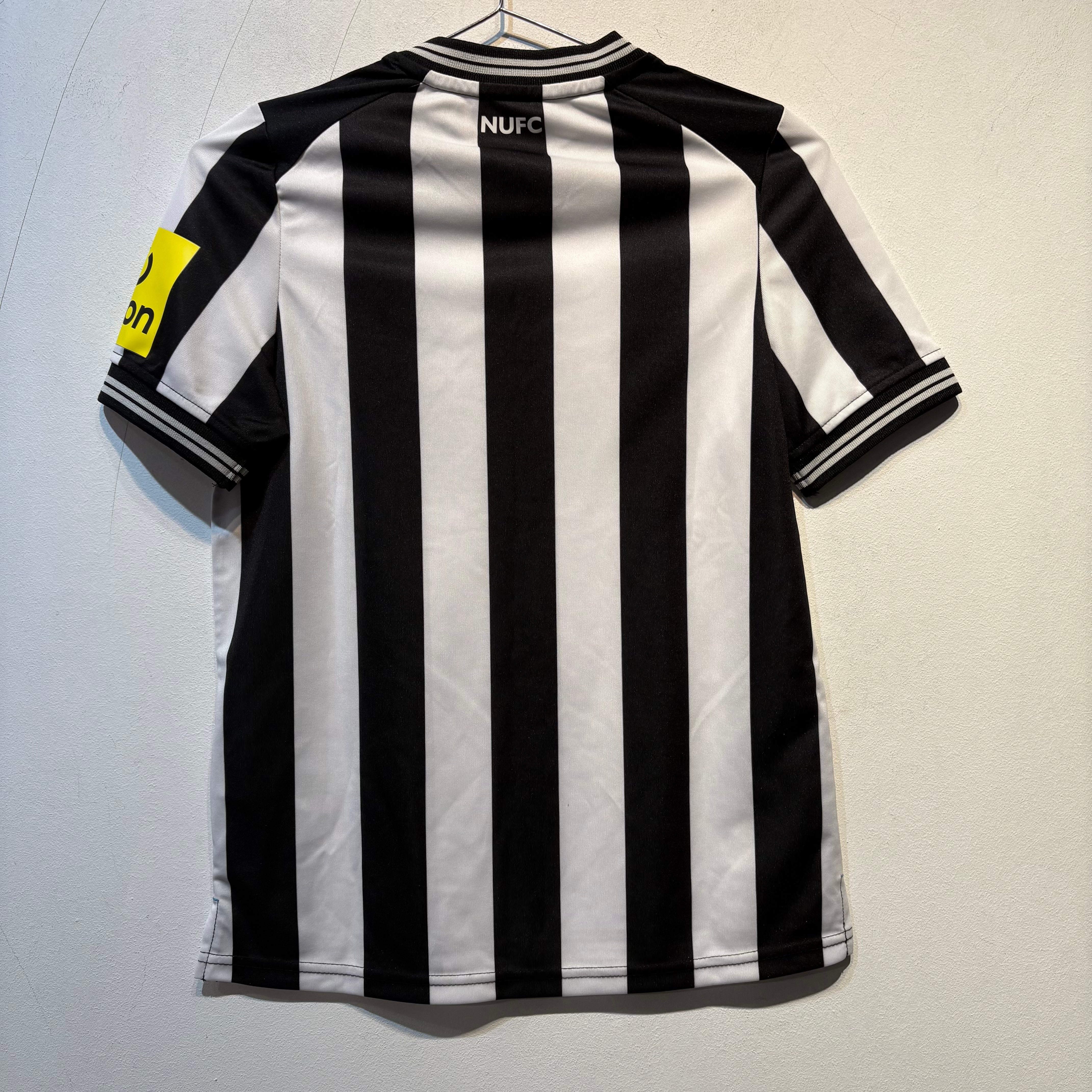 Newcastle United Home Shirt – 2023/2024 – Castore – Youth Large (158cm)
