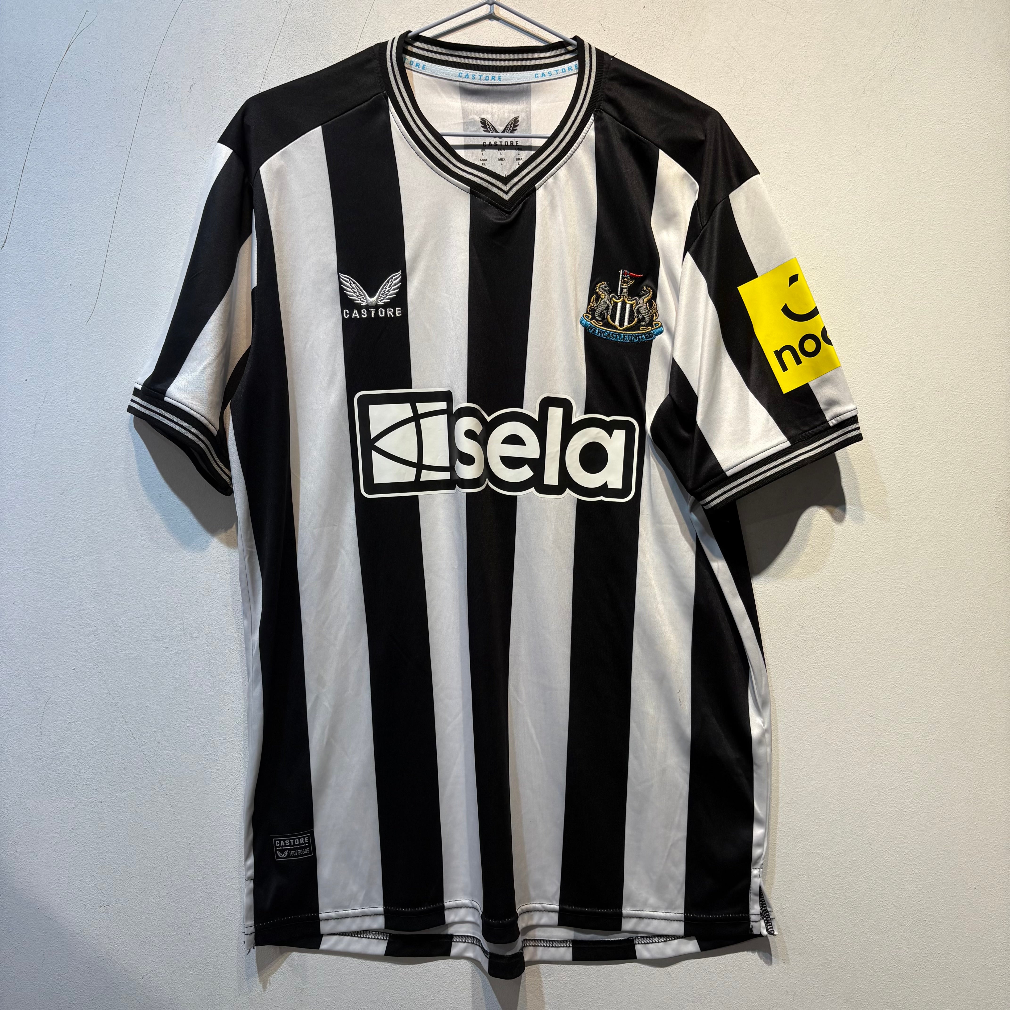 Newcastle United Home Shirt – 2023/2024 – Castore – Black/White – Size L