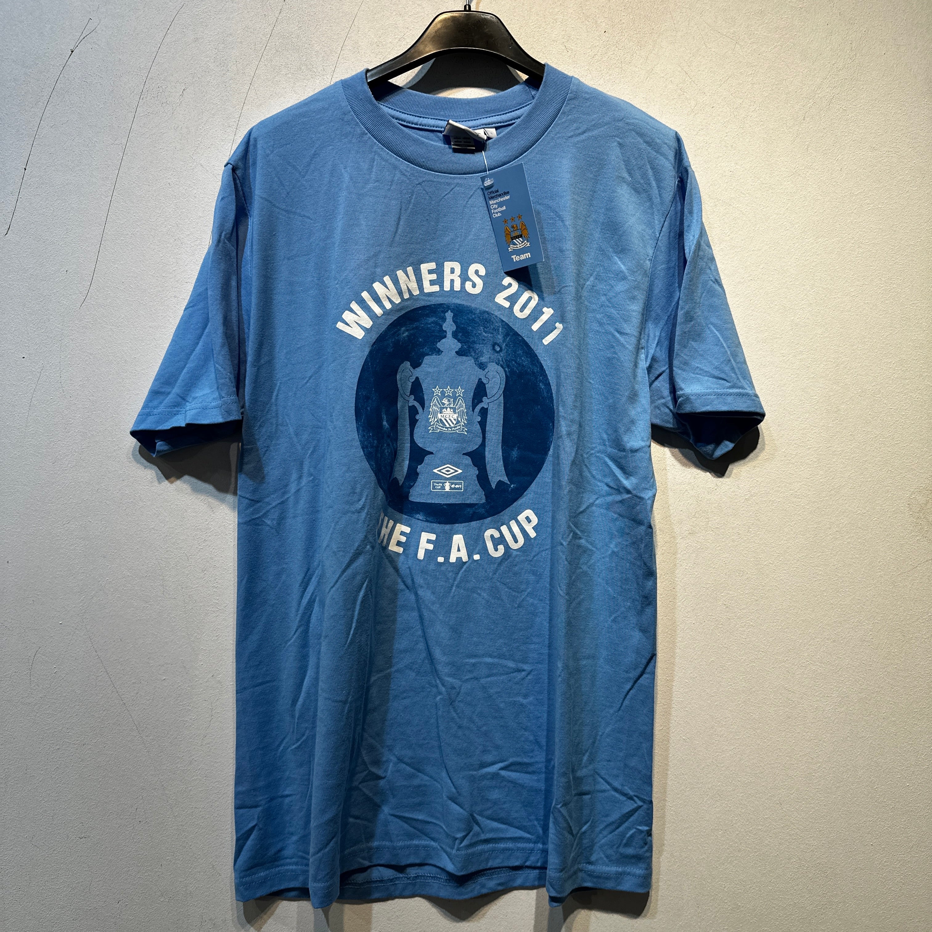 Manchester City FA Cup Winners 2011 Celebration Tee - Large