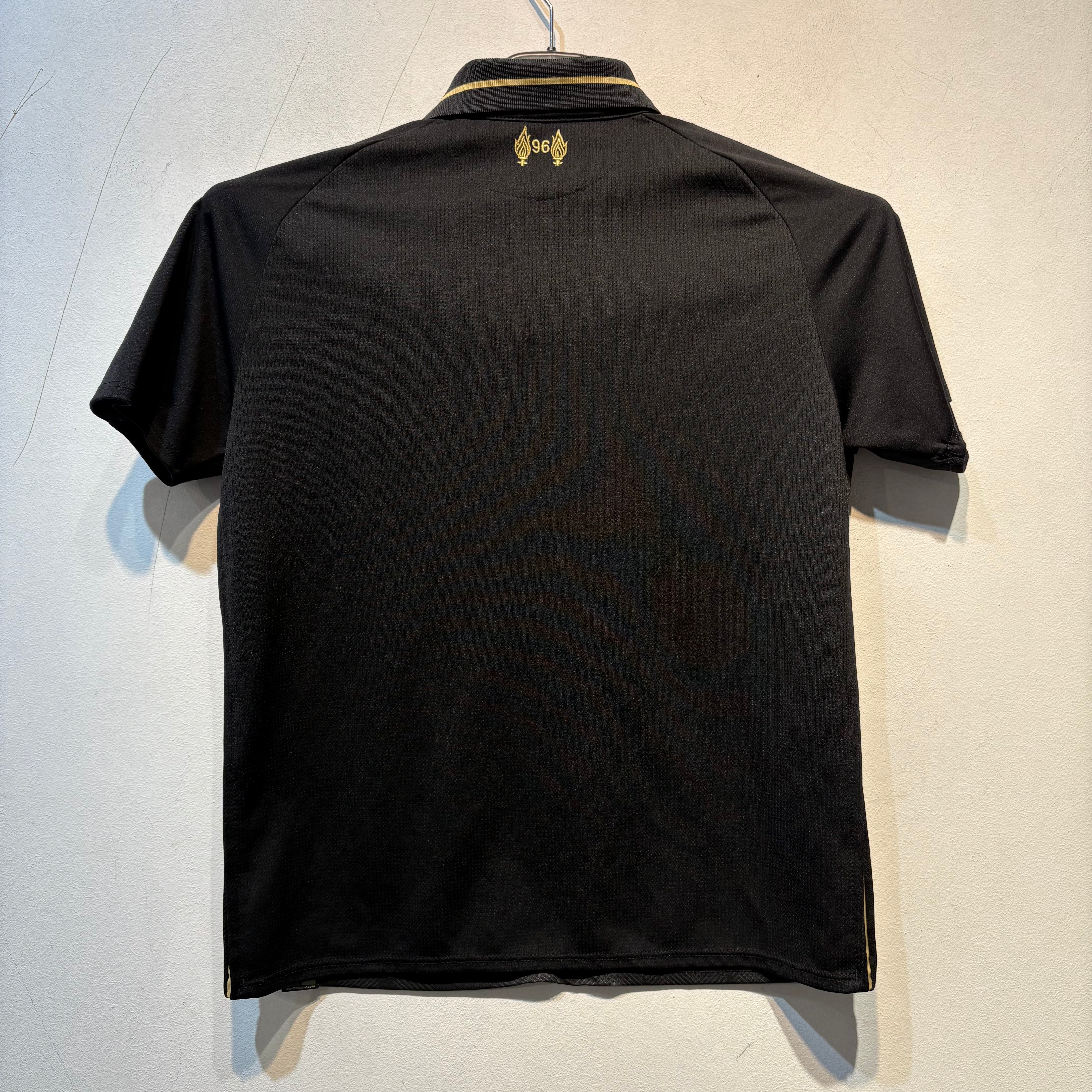 Liverpool FC Away Shirt - 2018/2019 - Youth 134