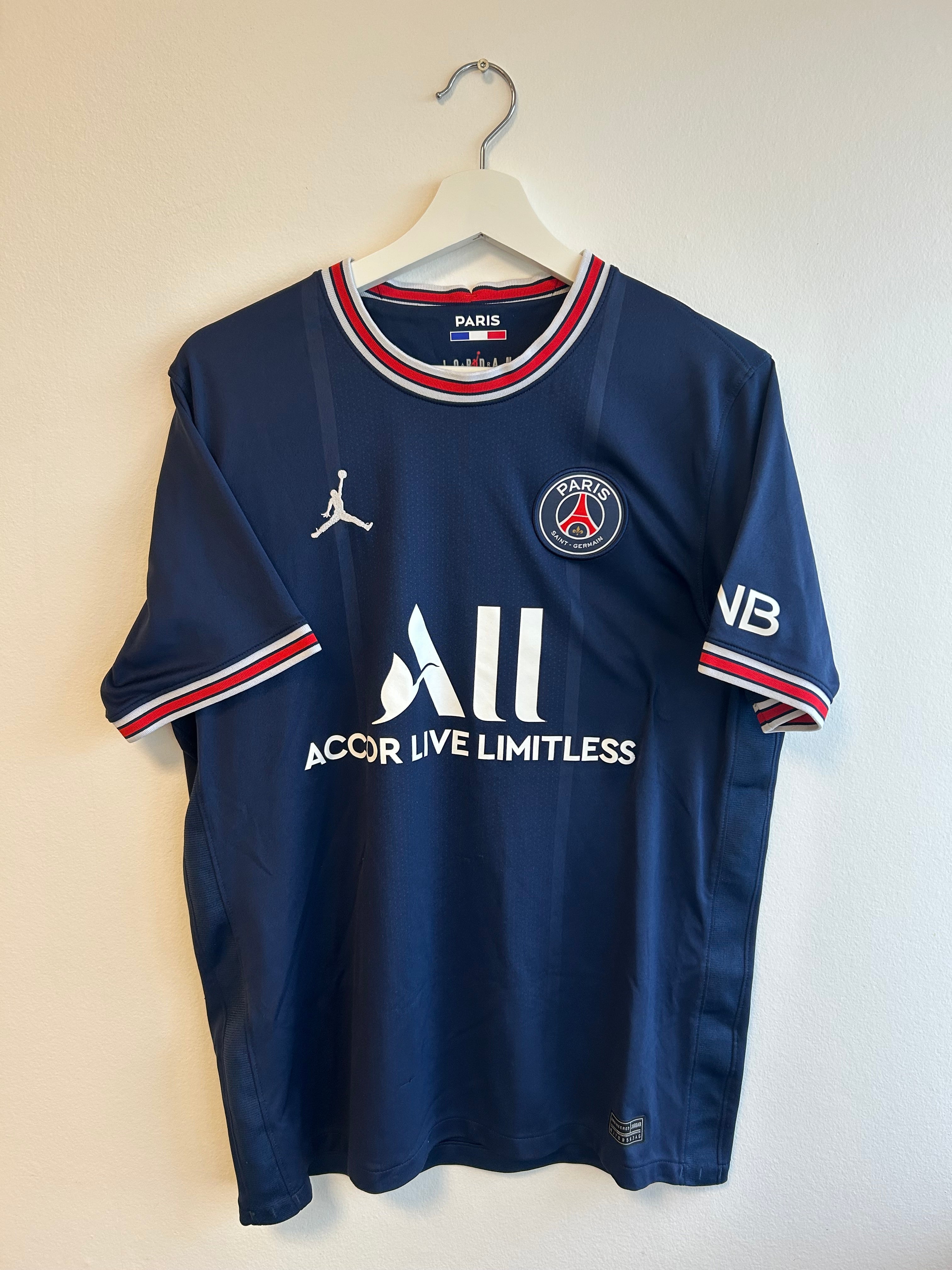 Paris Saint-Germain Home - 2021/2022 - Medium