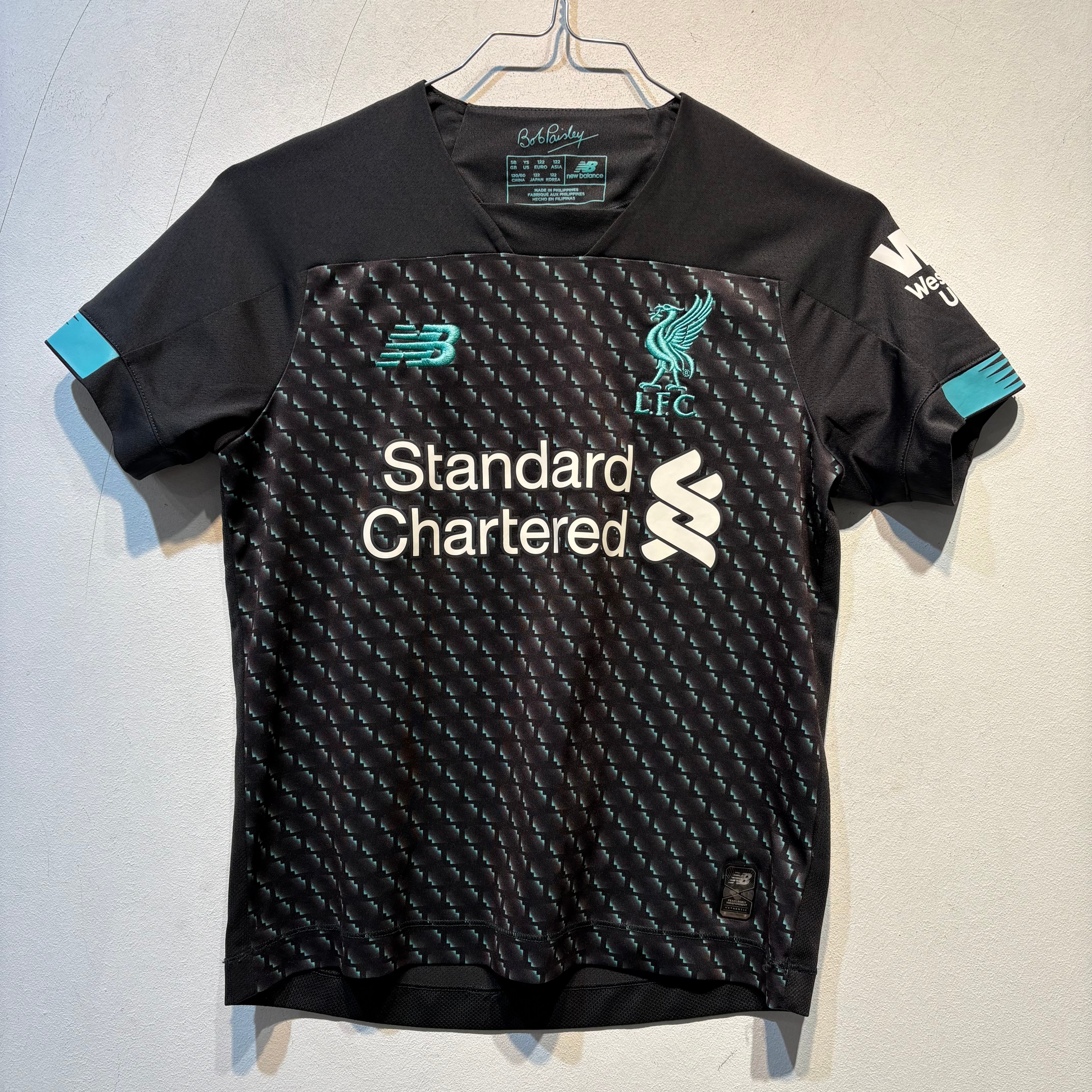 Liverpool FC Away Shirt - 2018/2019 - Junior 122