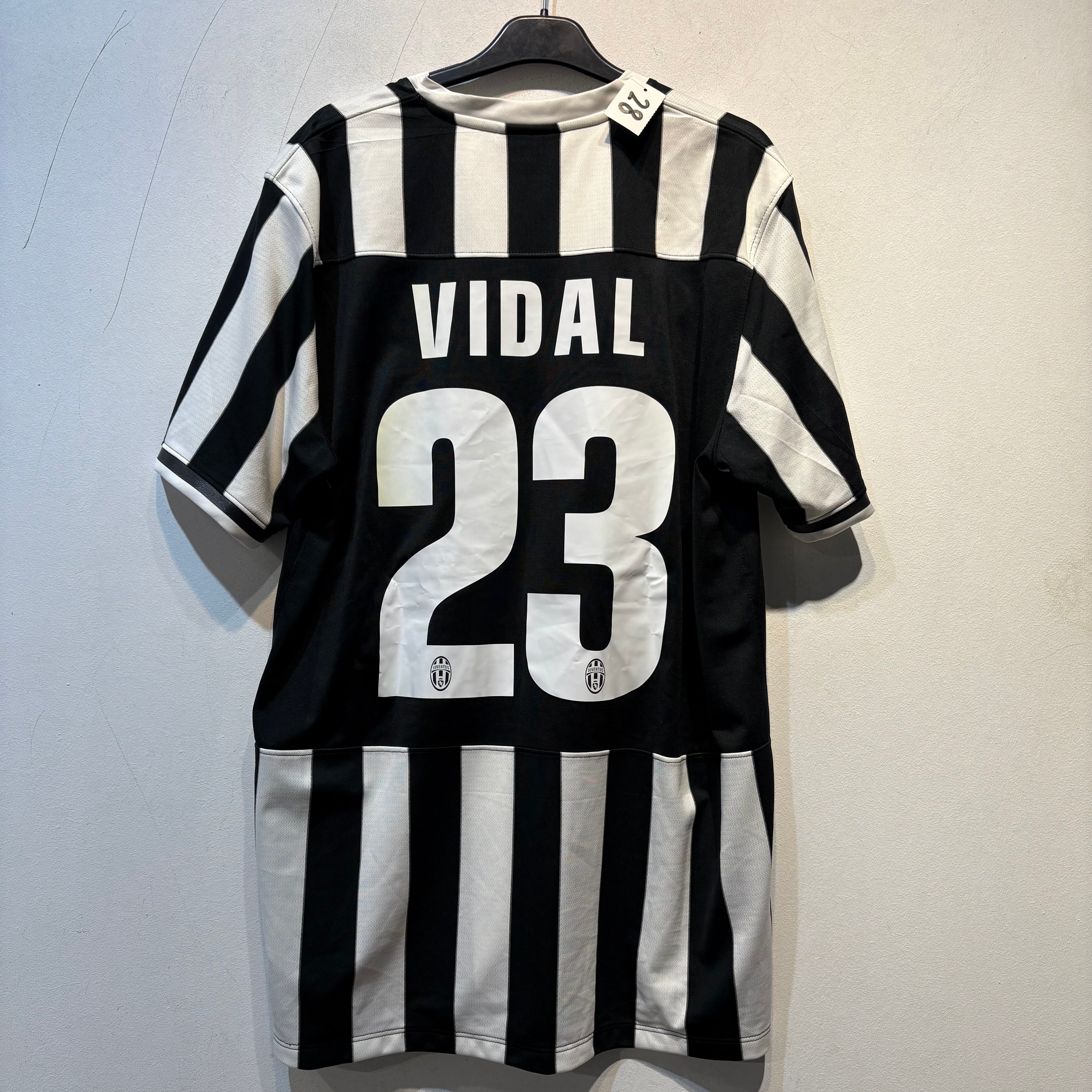 Juventus “Vidal” Home Shirt – 2012/2013 – Adult L