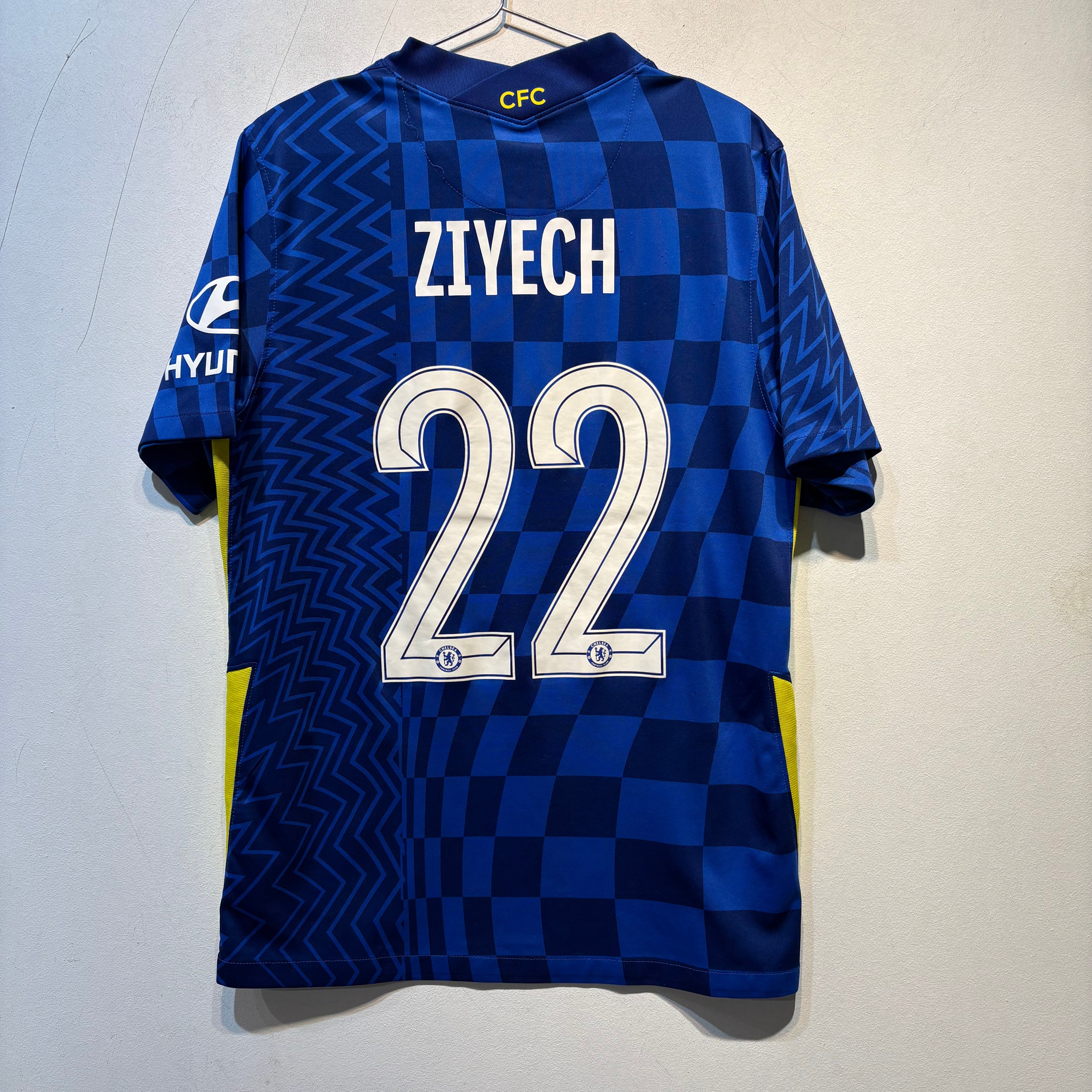 Chelsea FC “ Ziyech #22” Home Shirt - 2021/2022 - Medium