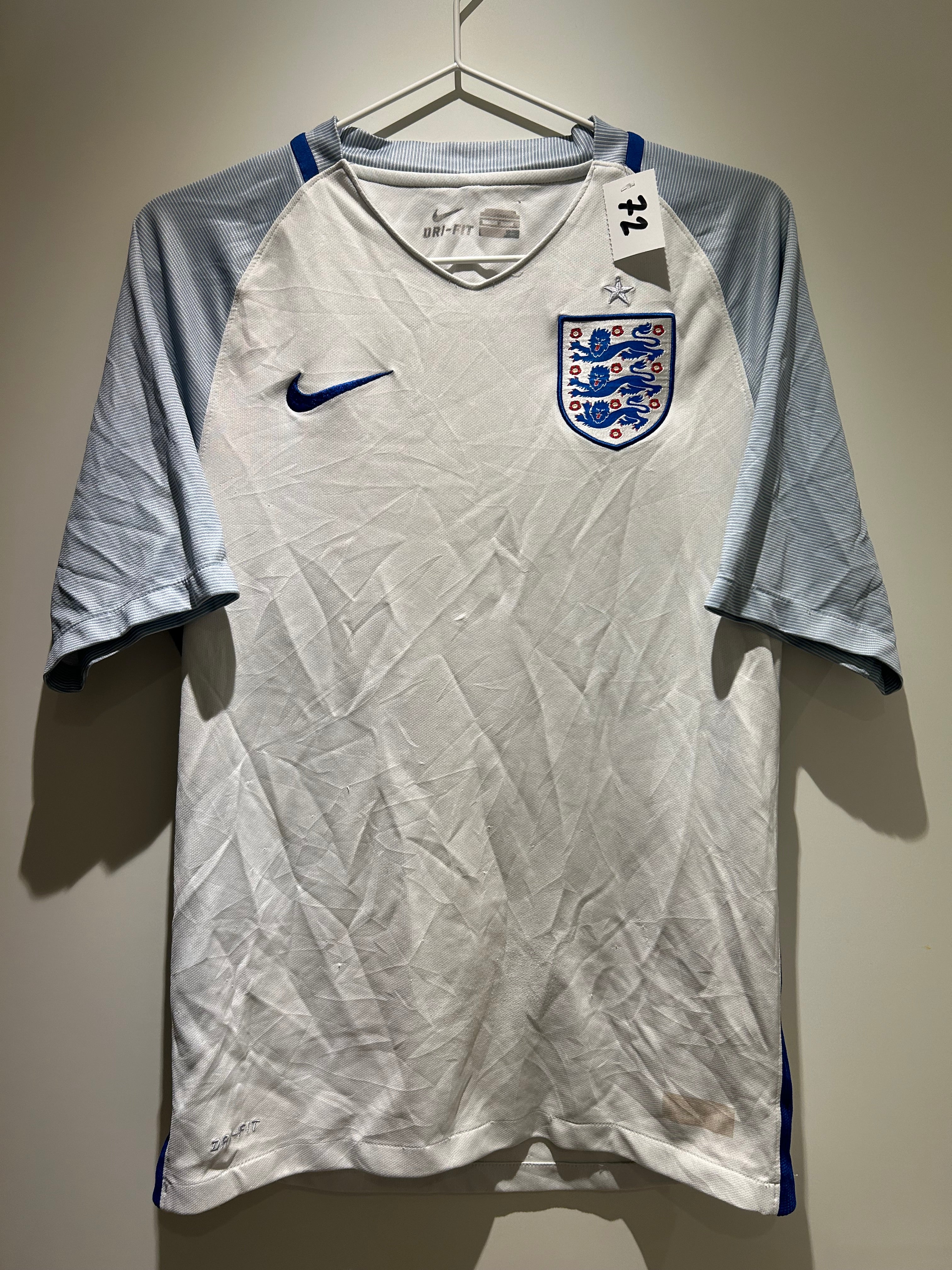 England Home - 2016/2017 - Small