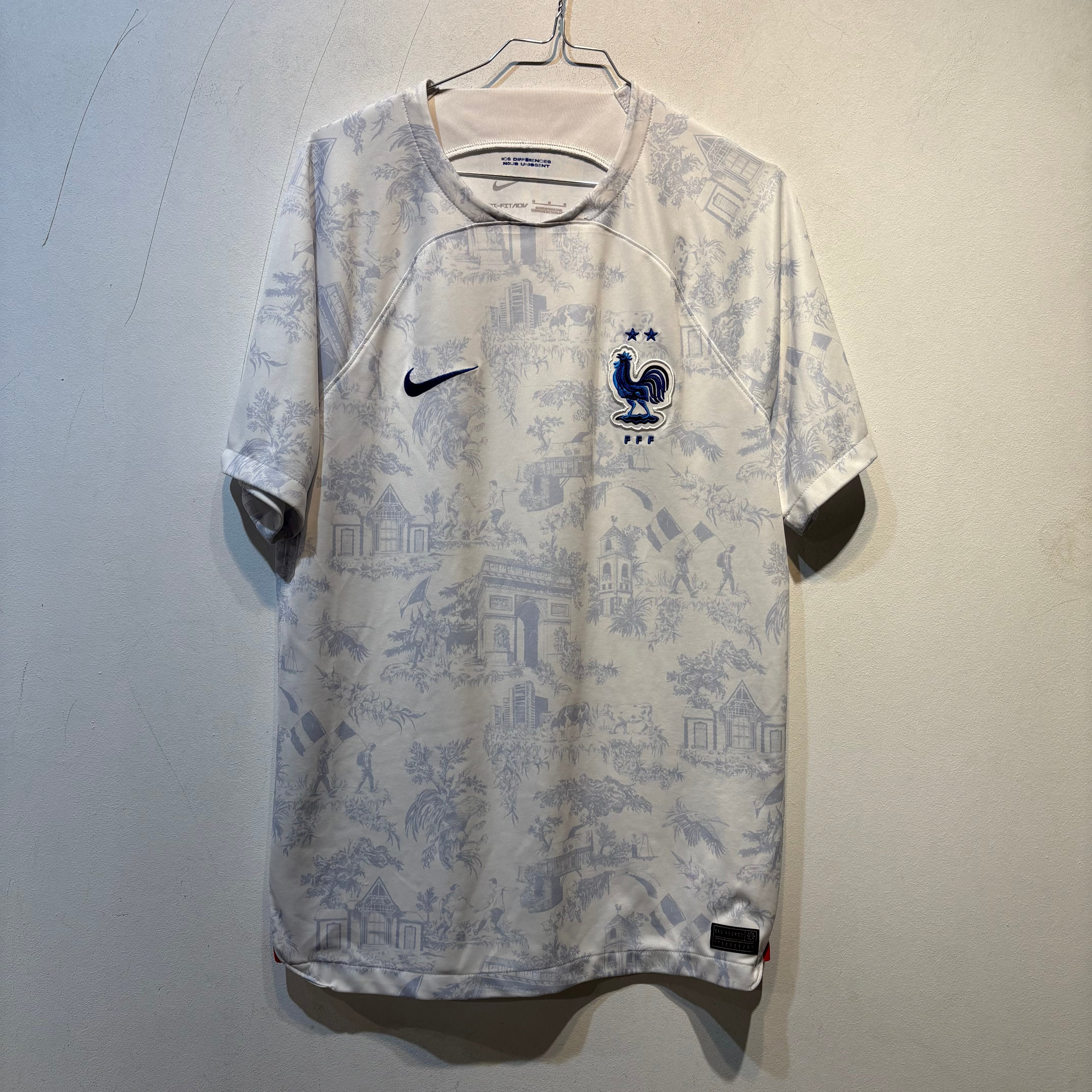 France National Team Away Shirt – 2021/2022 – Nike Dri-FIT – Medium