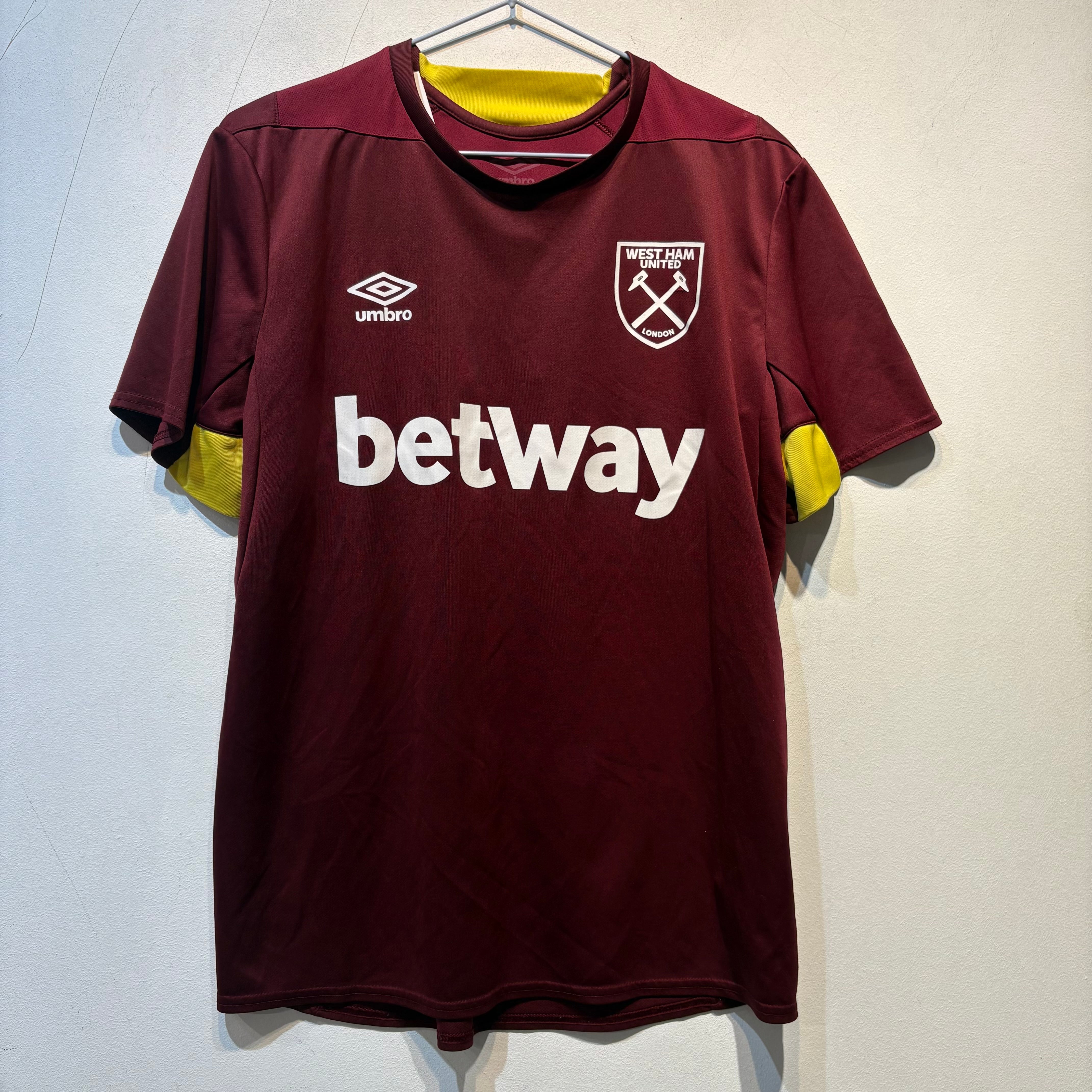 West Ham United Goalkeeper Home Shirt – 2016/2017 – Umbro – Medium