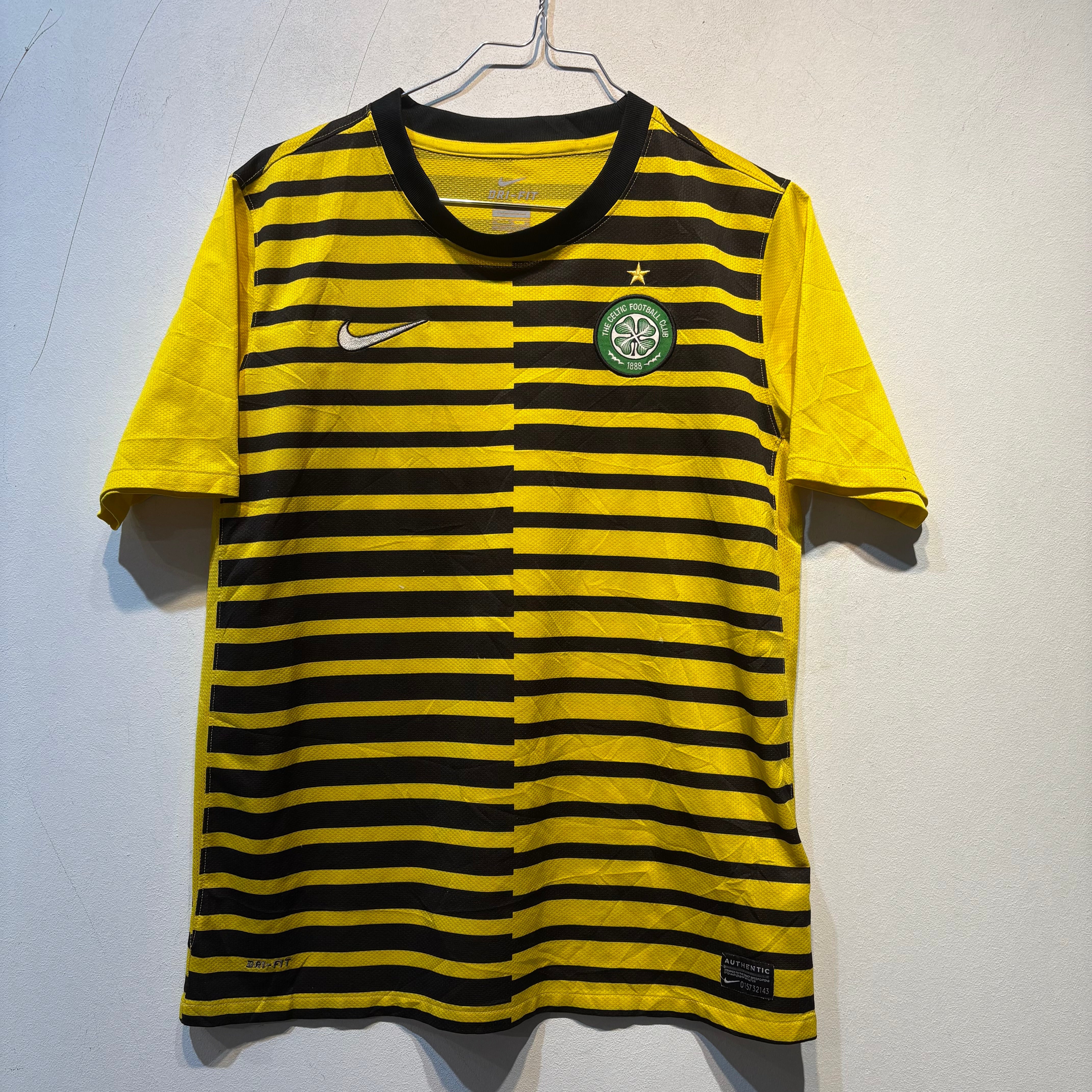 Celtic FC Away “Bumblebee’’Shirt - 2016/2017 - Youth XL (13-15Y)
