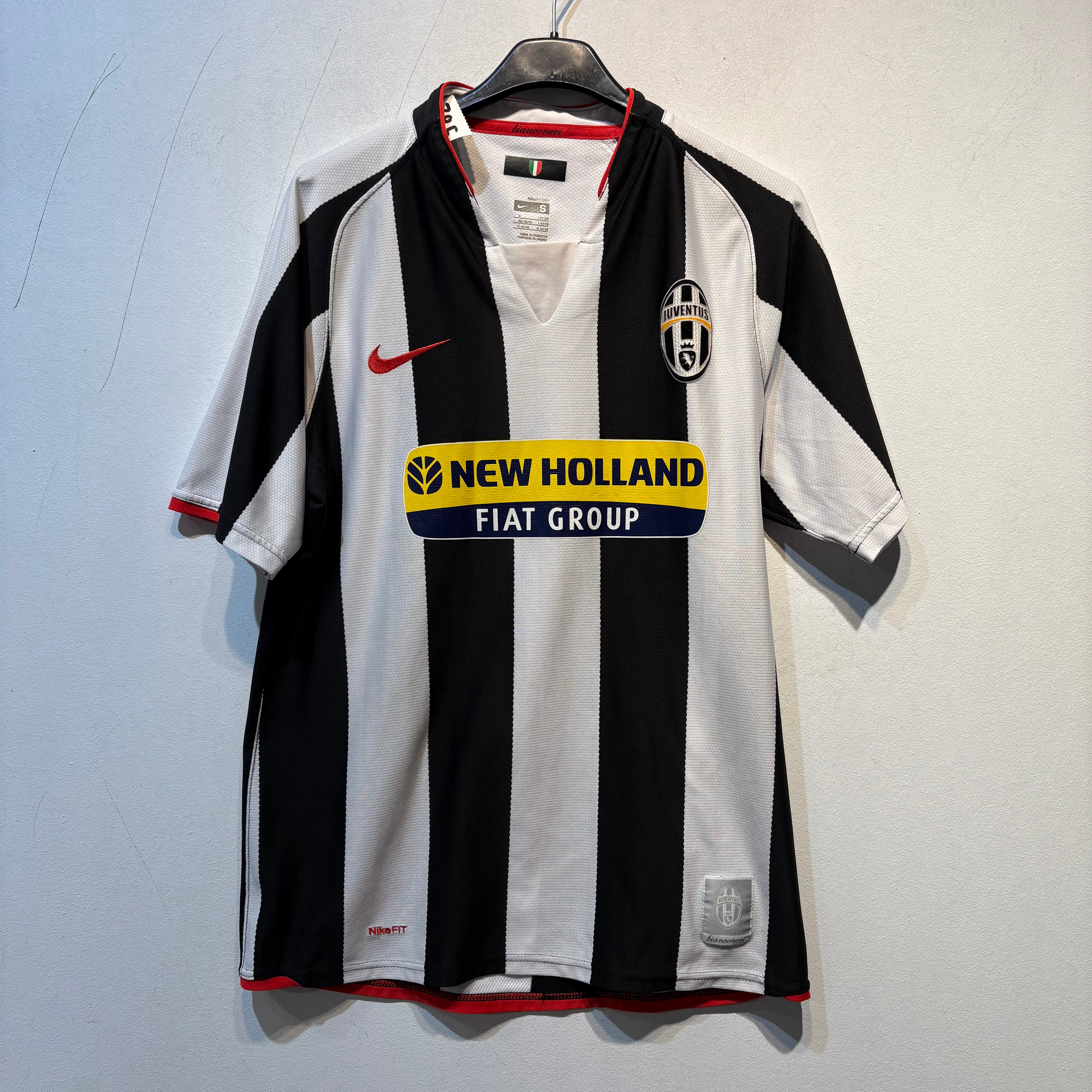 Juventus Home Shirt – 2010/2011 – Adult Small