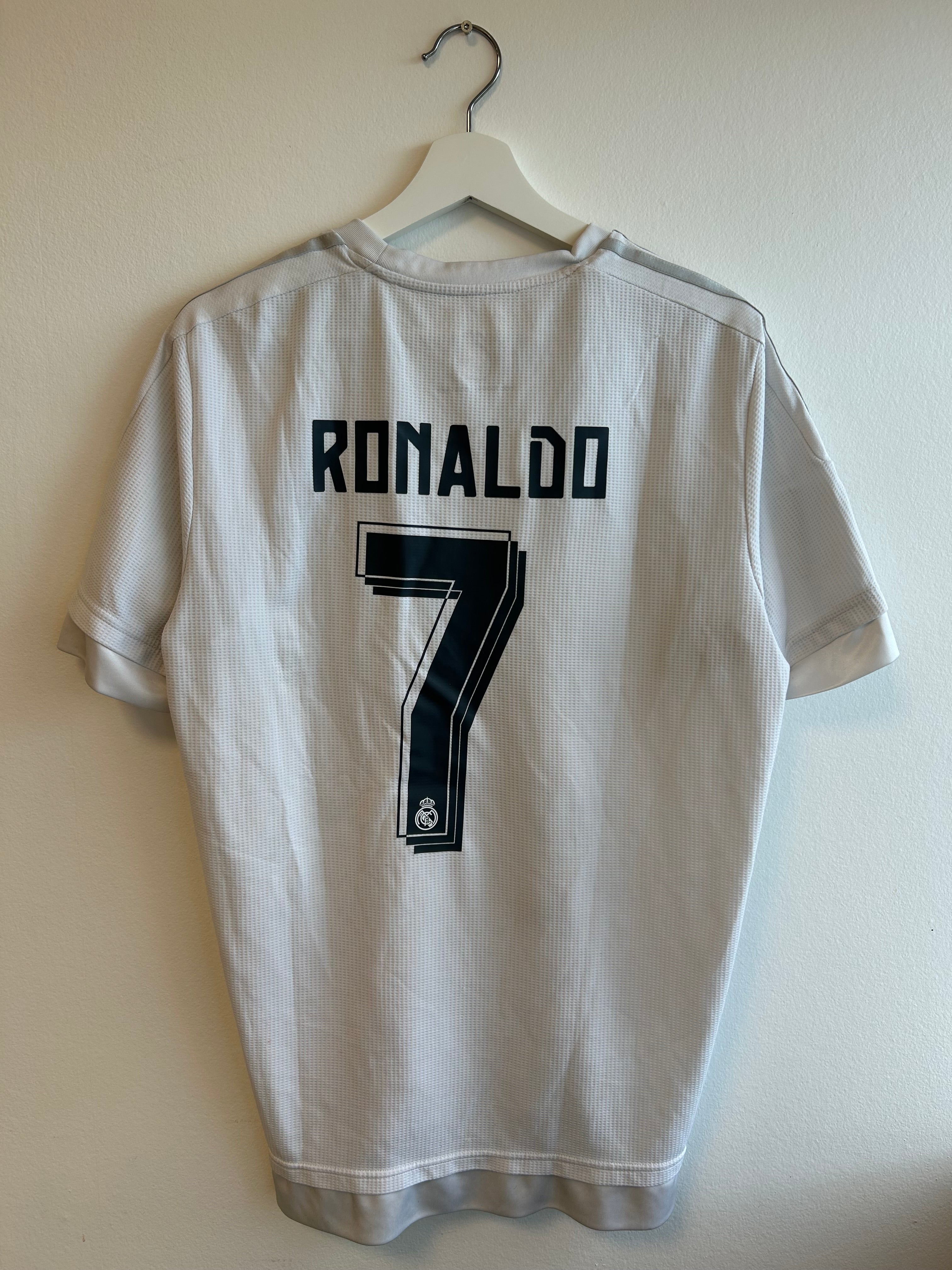 Real Madrid “Ronaldo” Home - 2015/2016 - Large