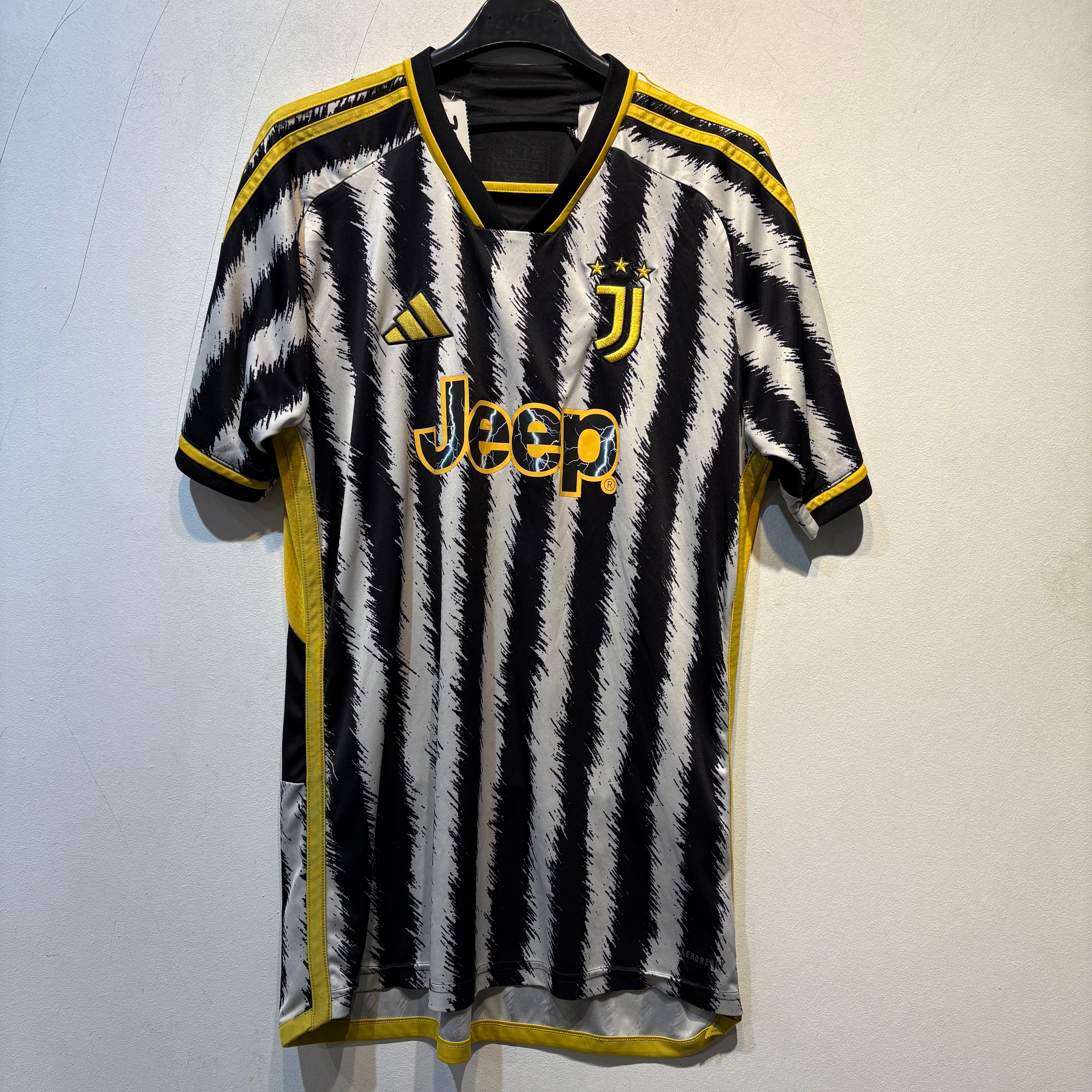 Juventus Away Shirt – 2021/2022 – Medium