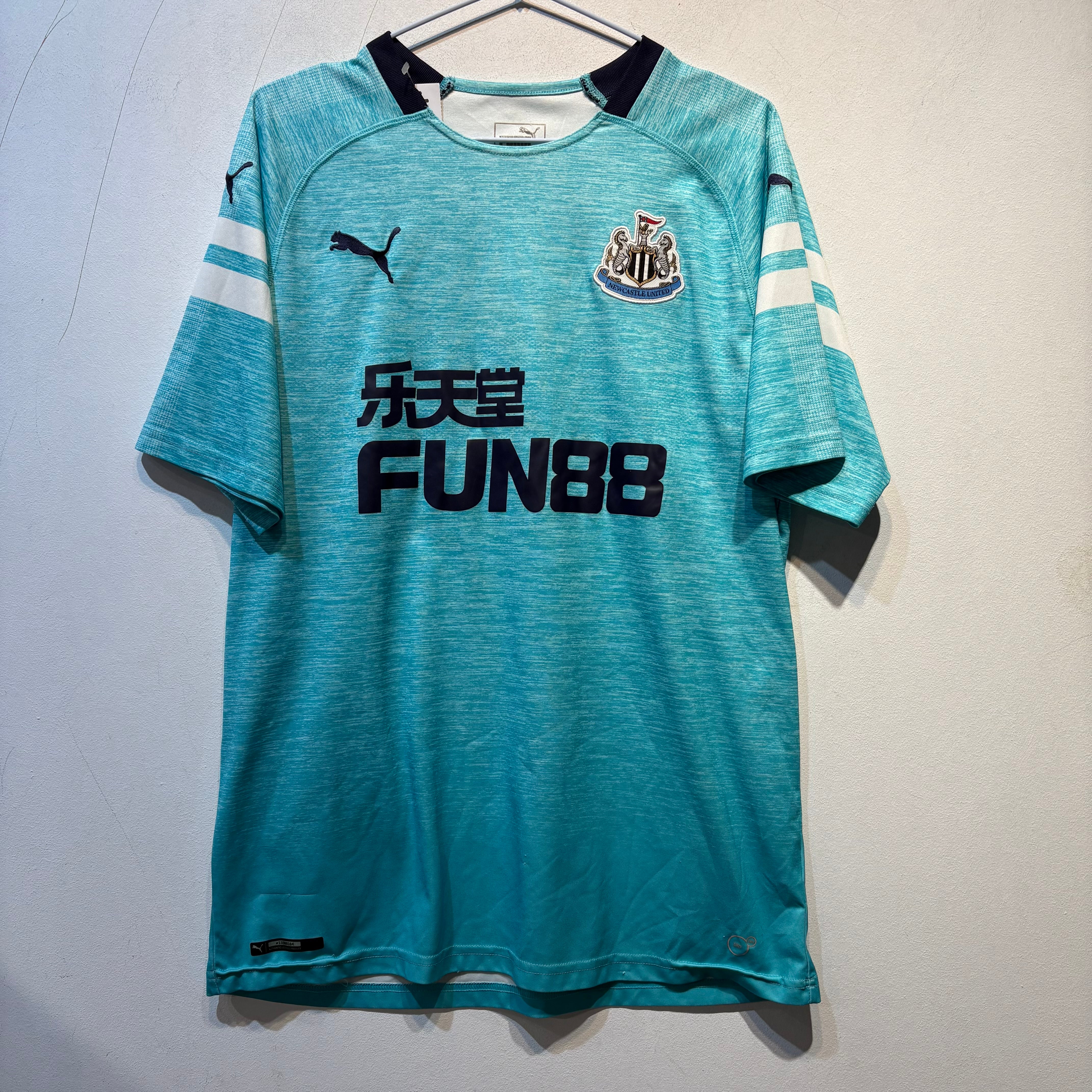 Newcastle United Away Shirt – 2019/2020 – Puma – Size L