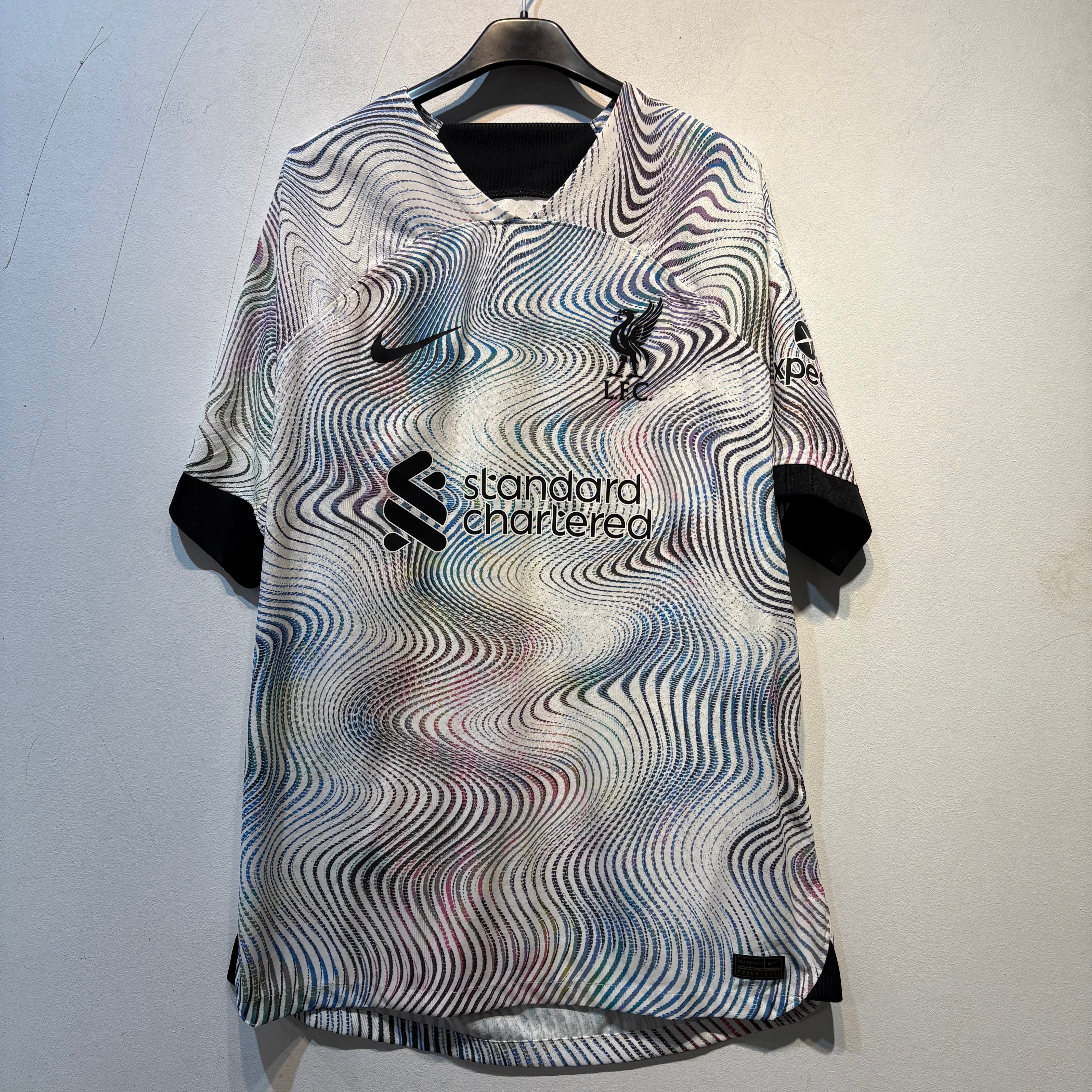 Liverpool “Darwin 27” Away – 2022/2023 – Large