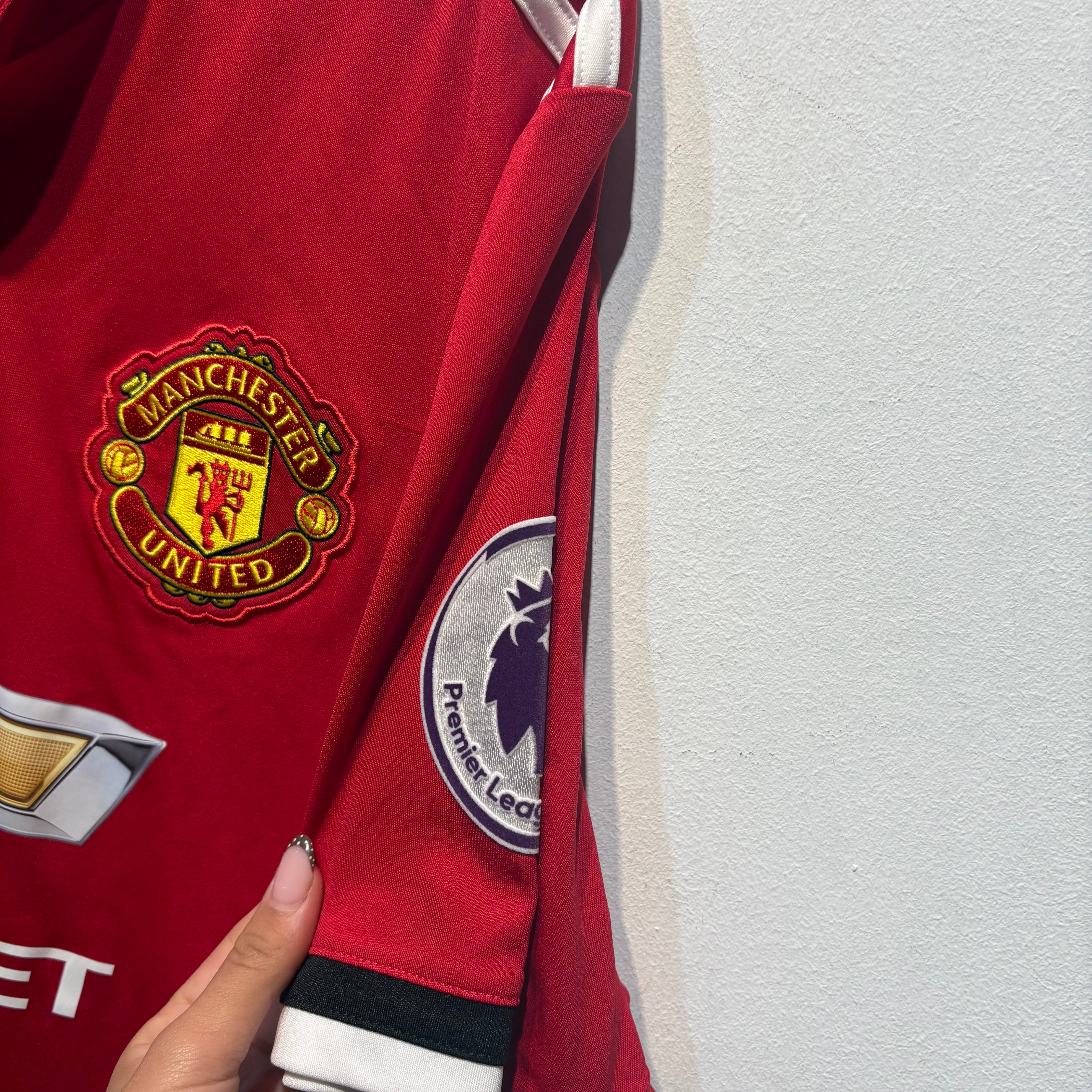 Manchester United Home Shirt – 2018/2019 – Small