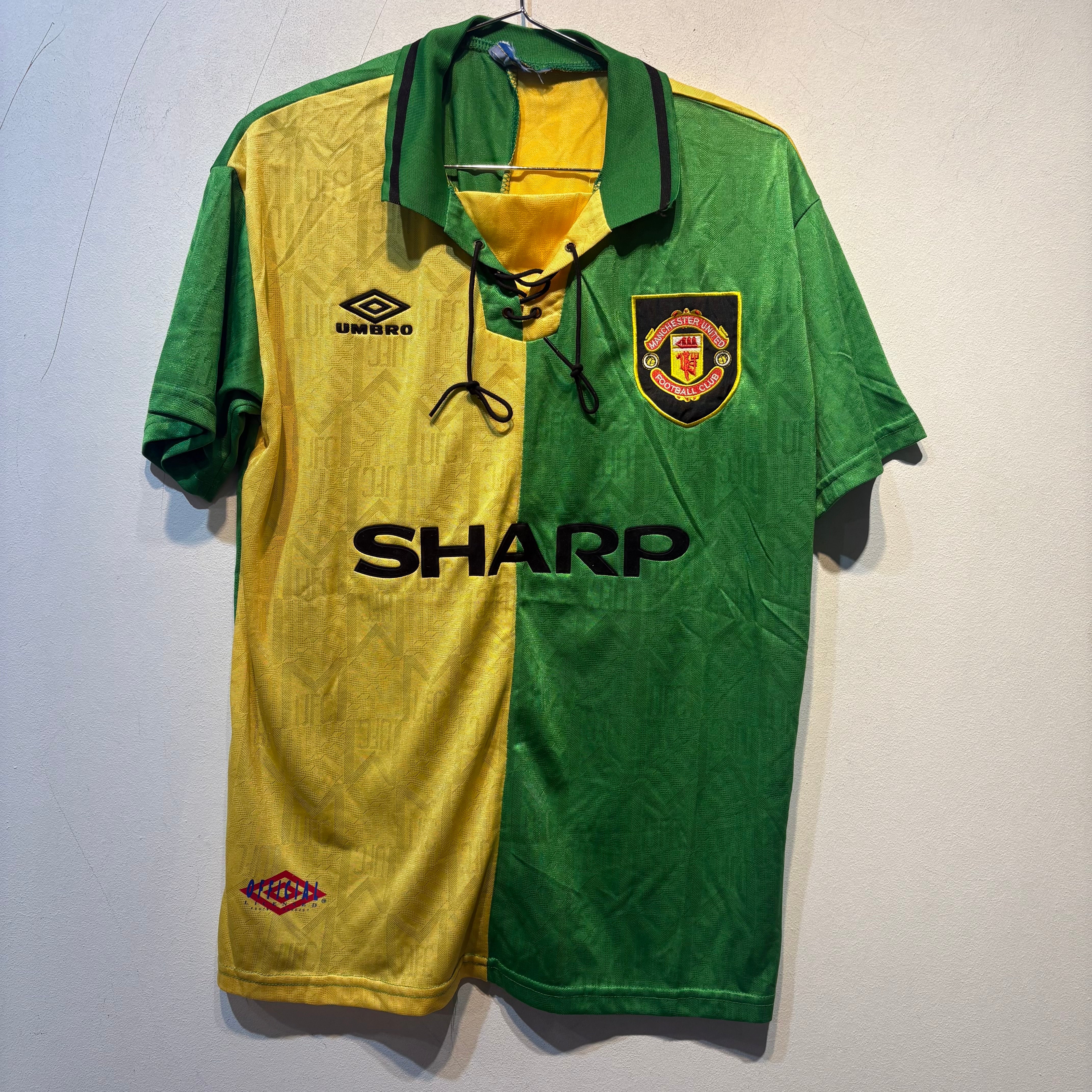 Manchester United Away Shirt – 1993/1995 – Umbro – Green & Yellow – Size S