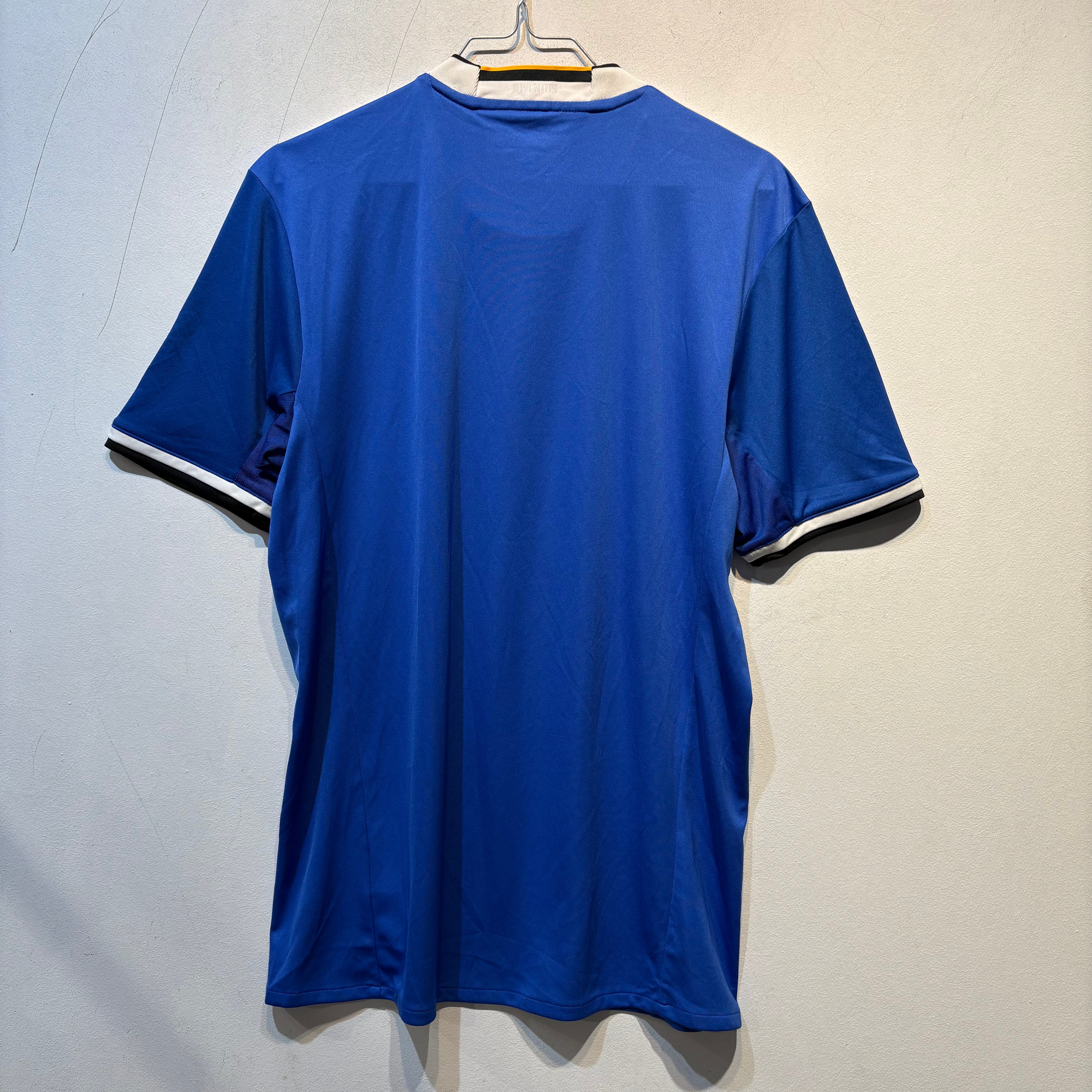 Juventus Away 2015/2016 – Adidas Climacool – Size S