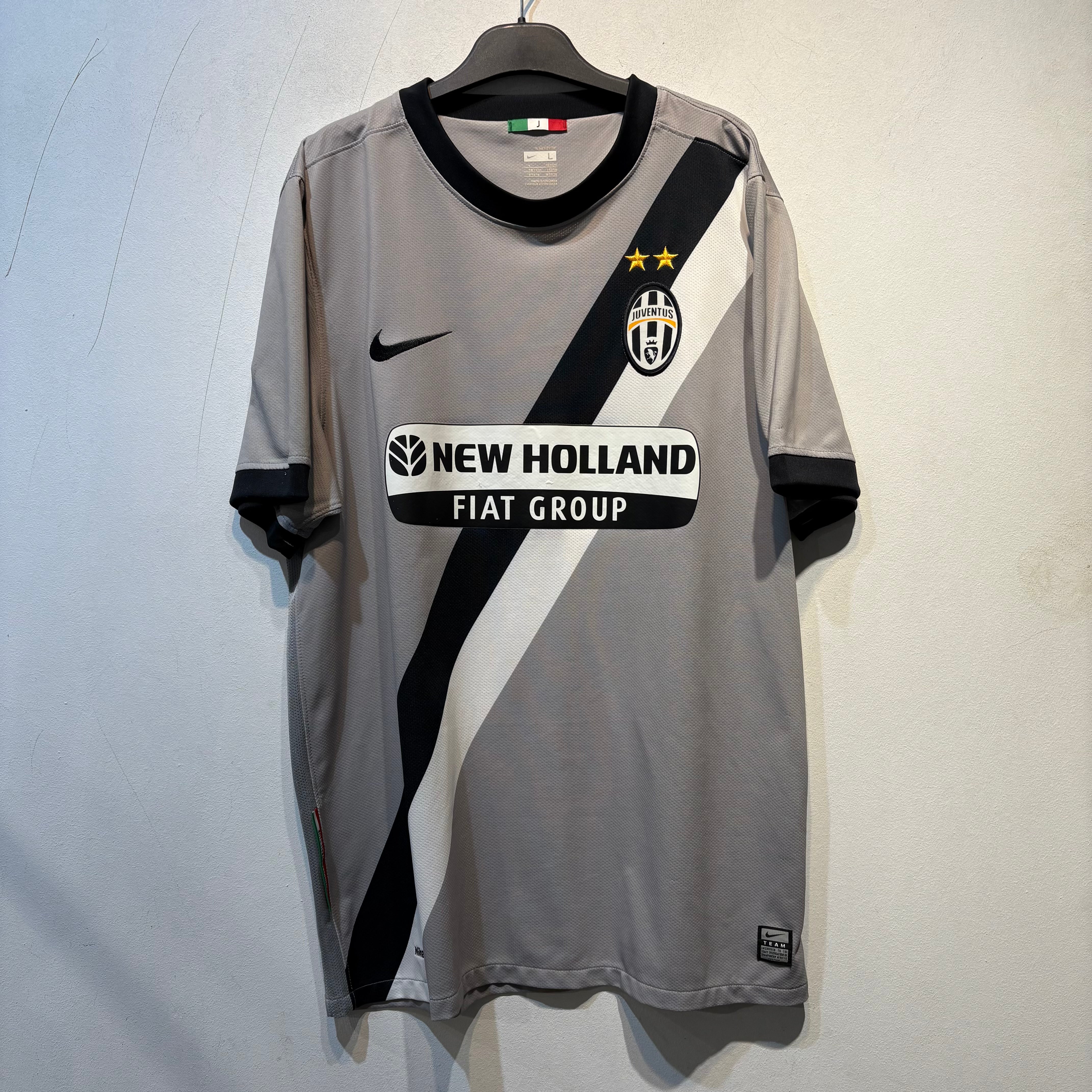 Juventus “Sissoko” Away Shirt – 2008/2009 – Size L