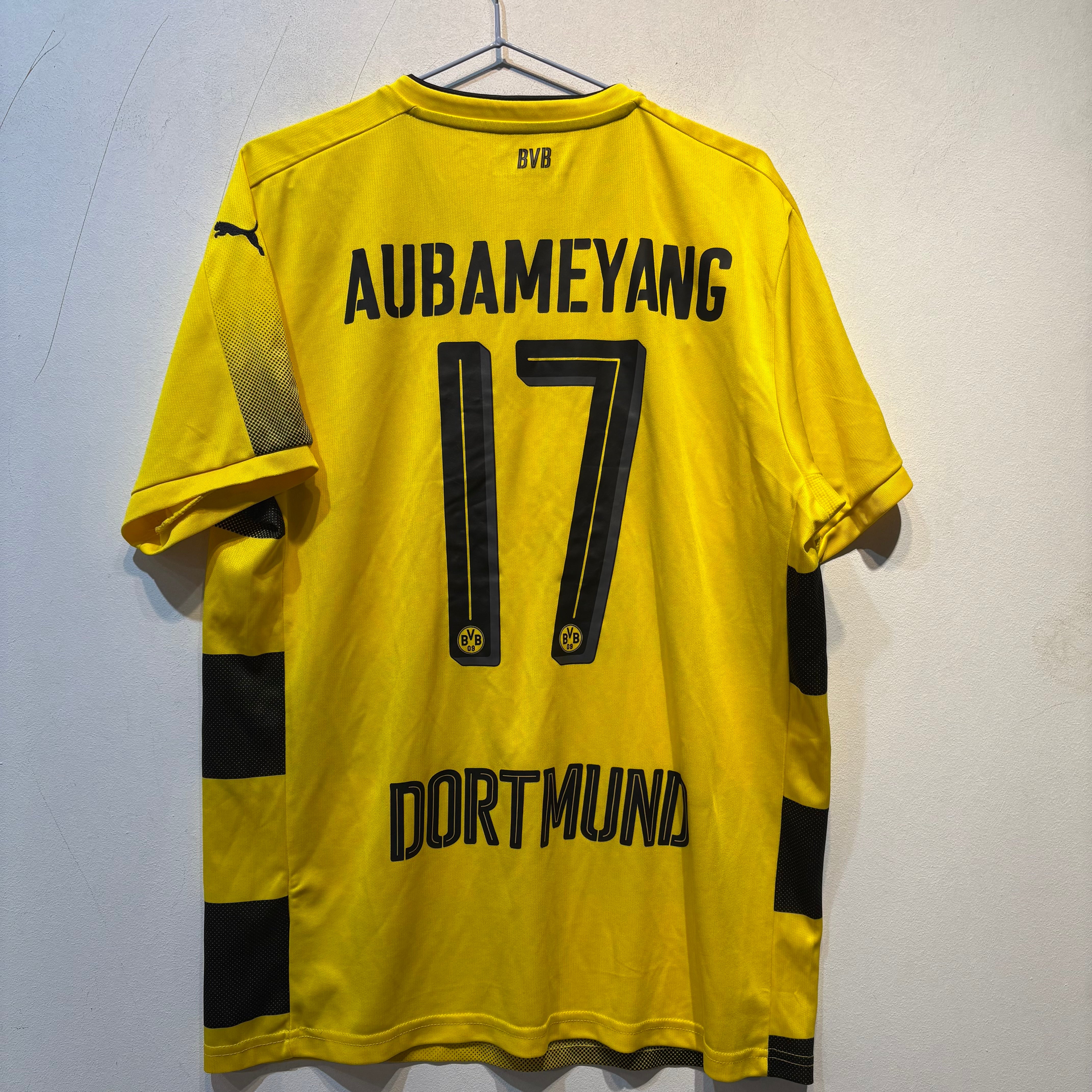 Borussia Dortmund “Aubameyang 17” Home – 2016/2017 – Large