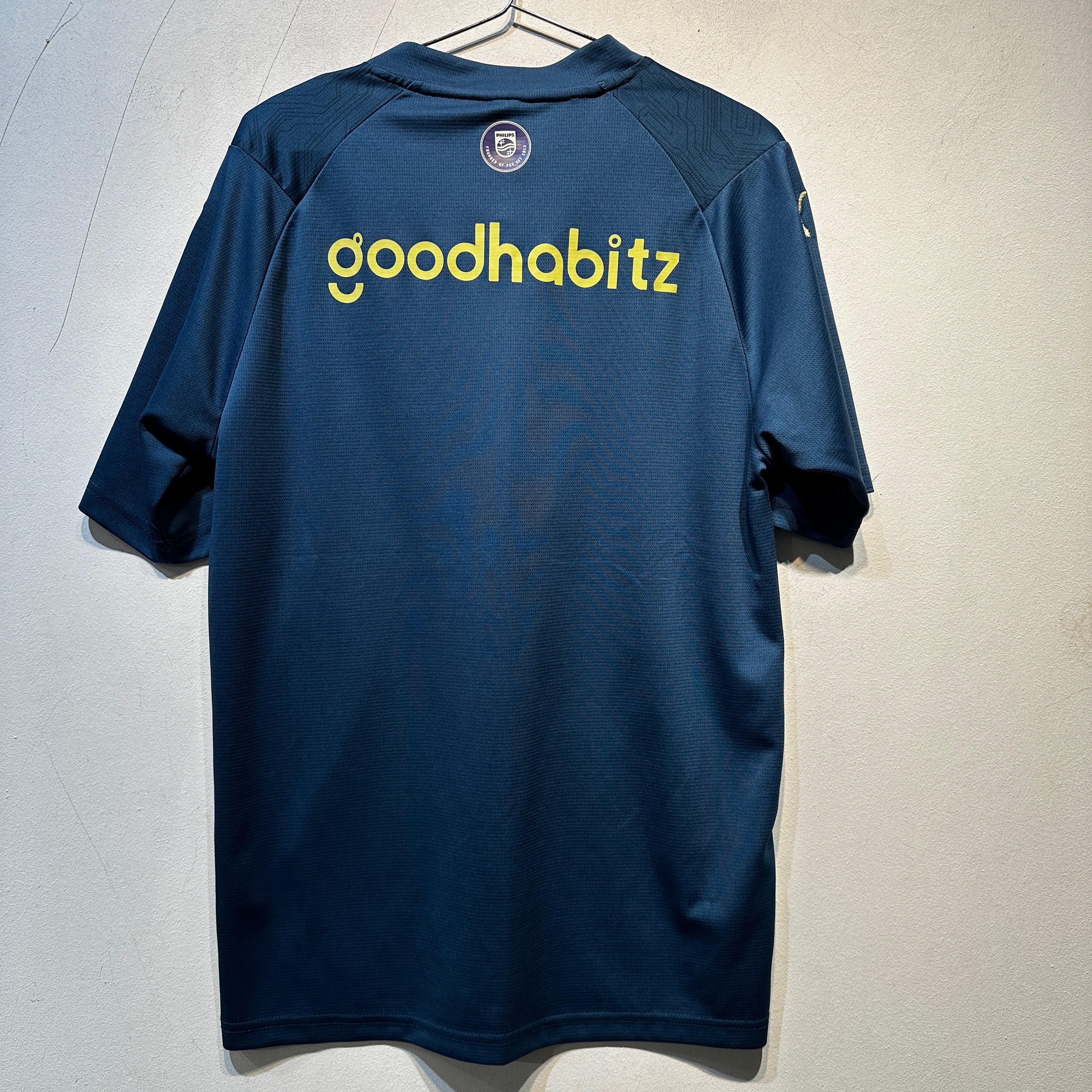 PSV Eindhoven Away Shirt – 2021/2022 – Medium