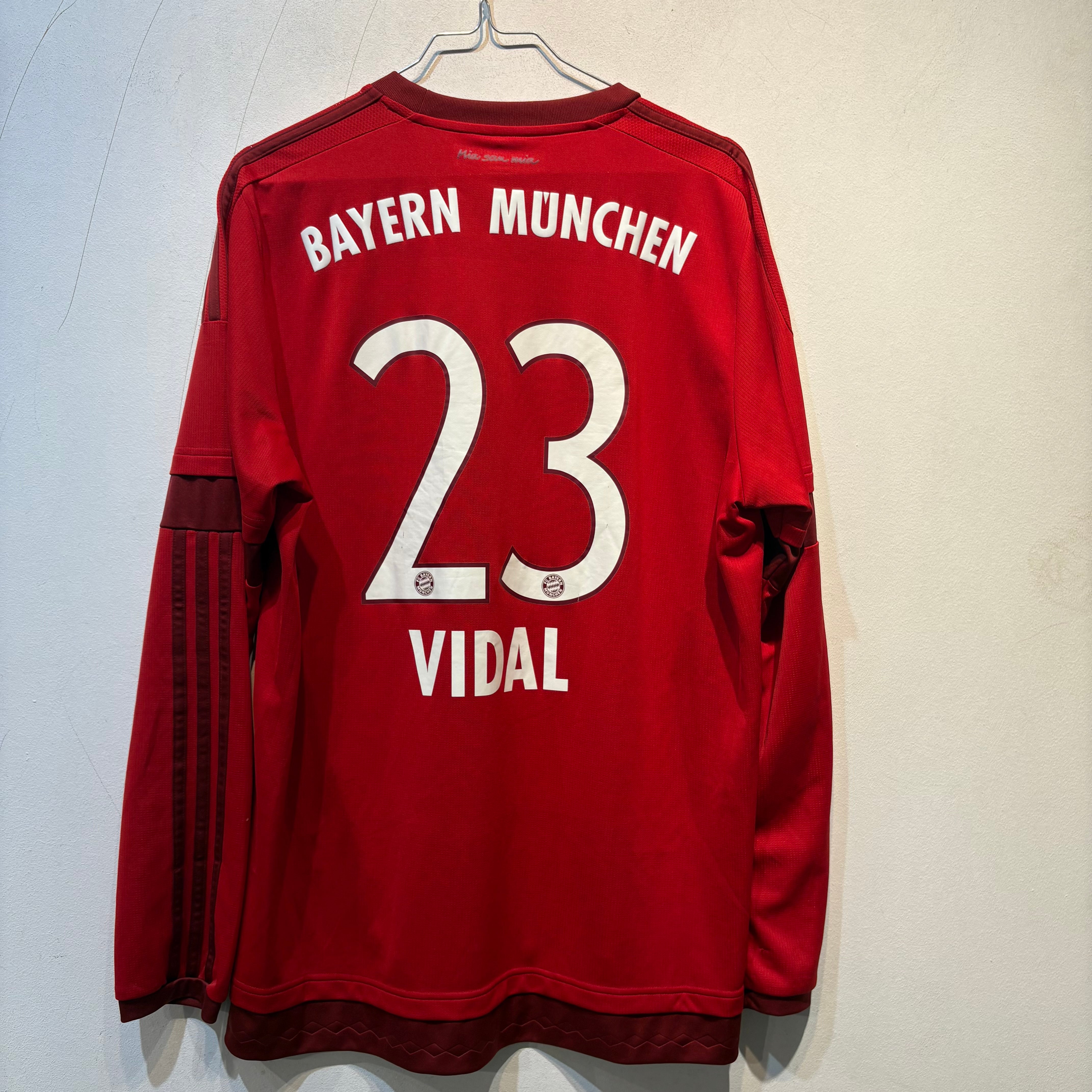 Bayern Munich “Vidal” Home Long Sleeve – 2015/2016 – Large