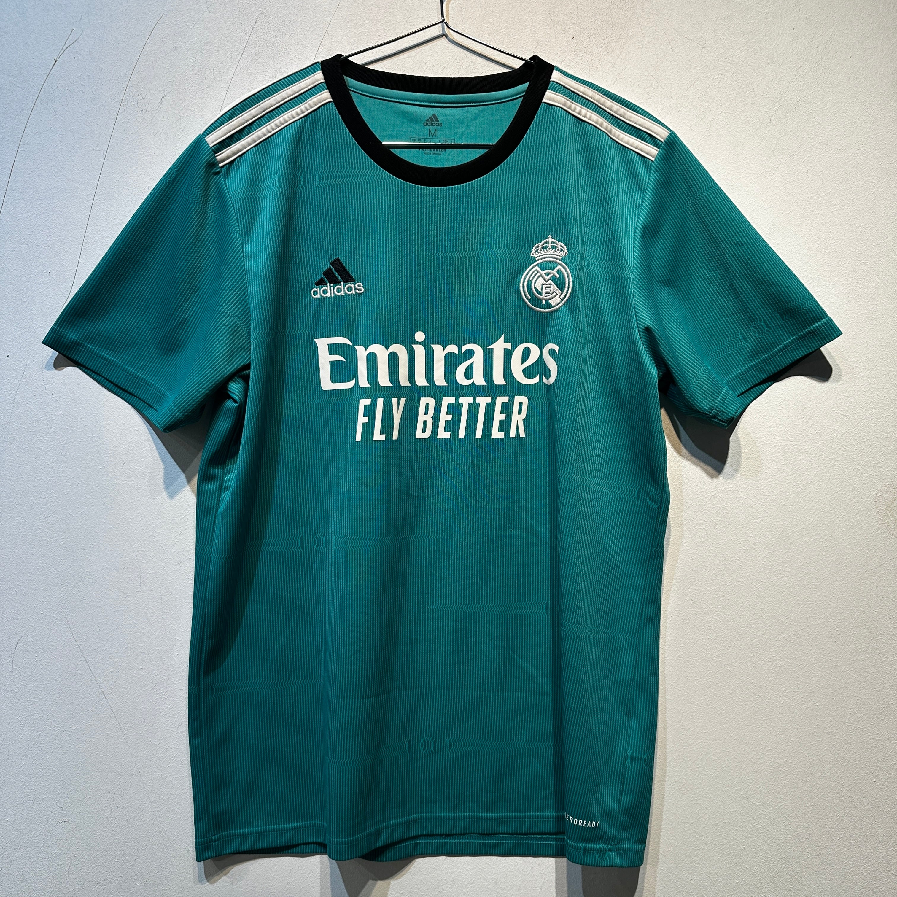 Real Madrid Away - 2022/2023 - Medium