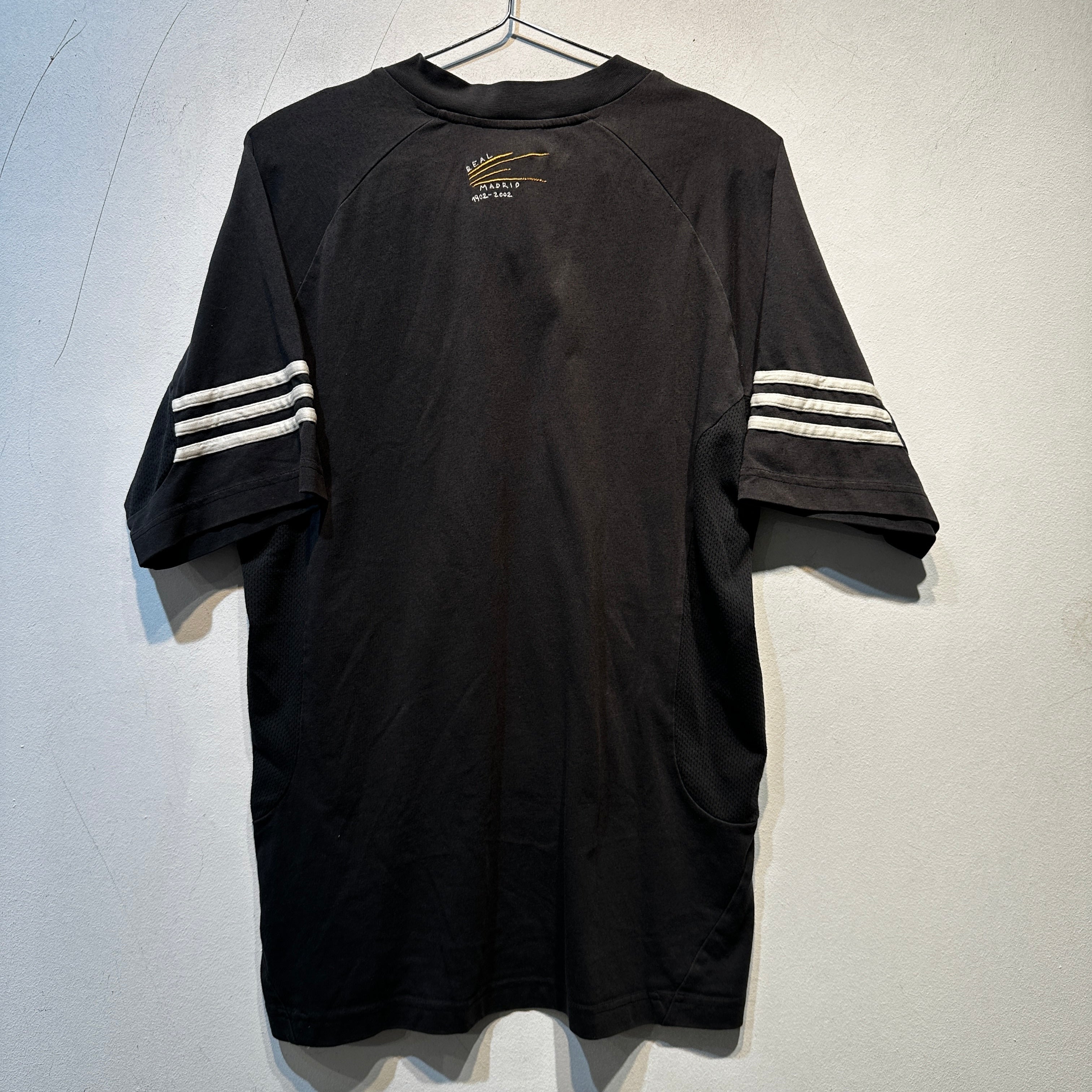 Real Madrid Away – 2011/2012 – Size 38/40 (Medium)