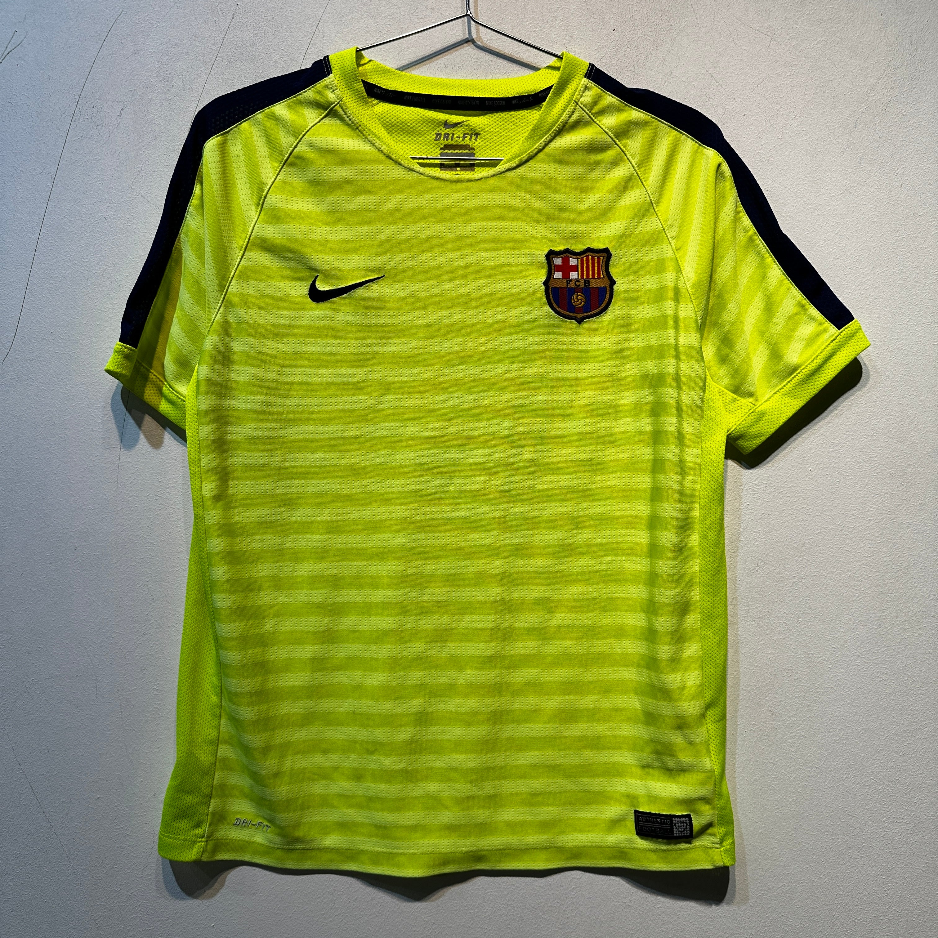 FC Barcelona Away 2015/2016 – Youth JXL – Neon Yellow Nike Dri-FIT