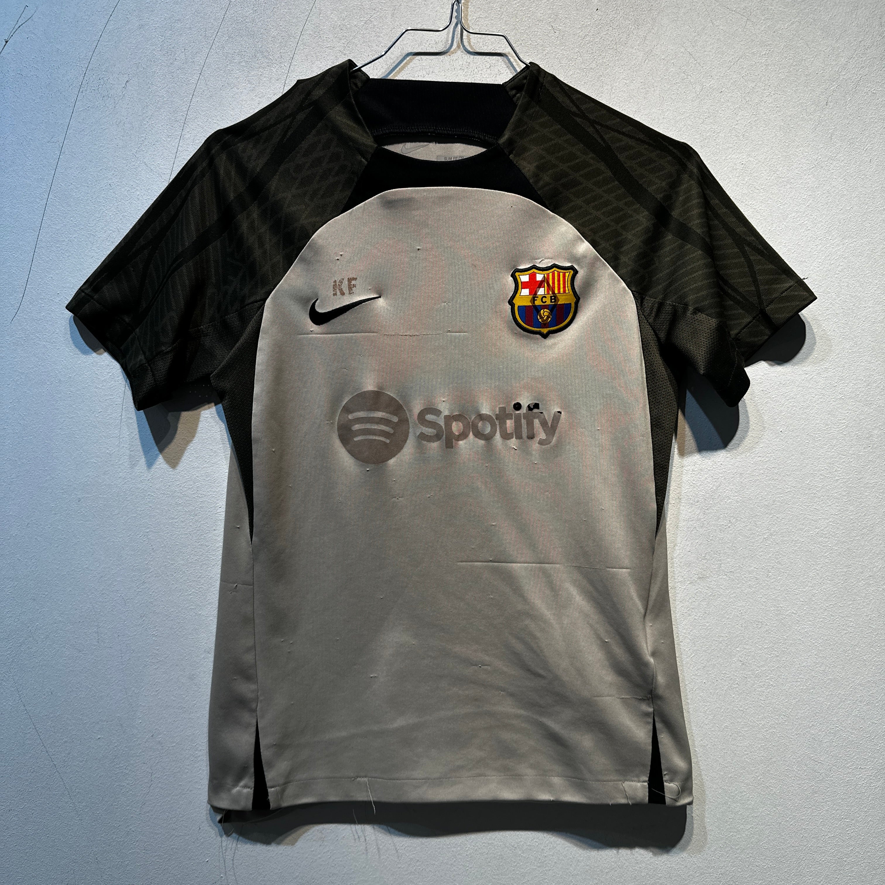 FC Barcelona Training Shirt – 2022/2023 – Youth JL (147–158 cm)