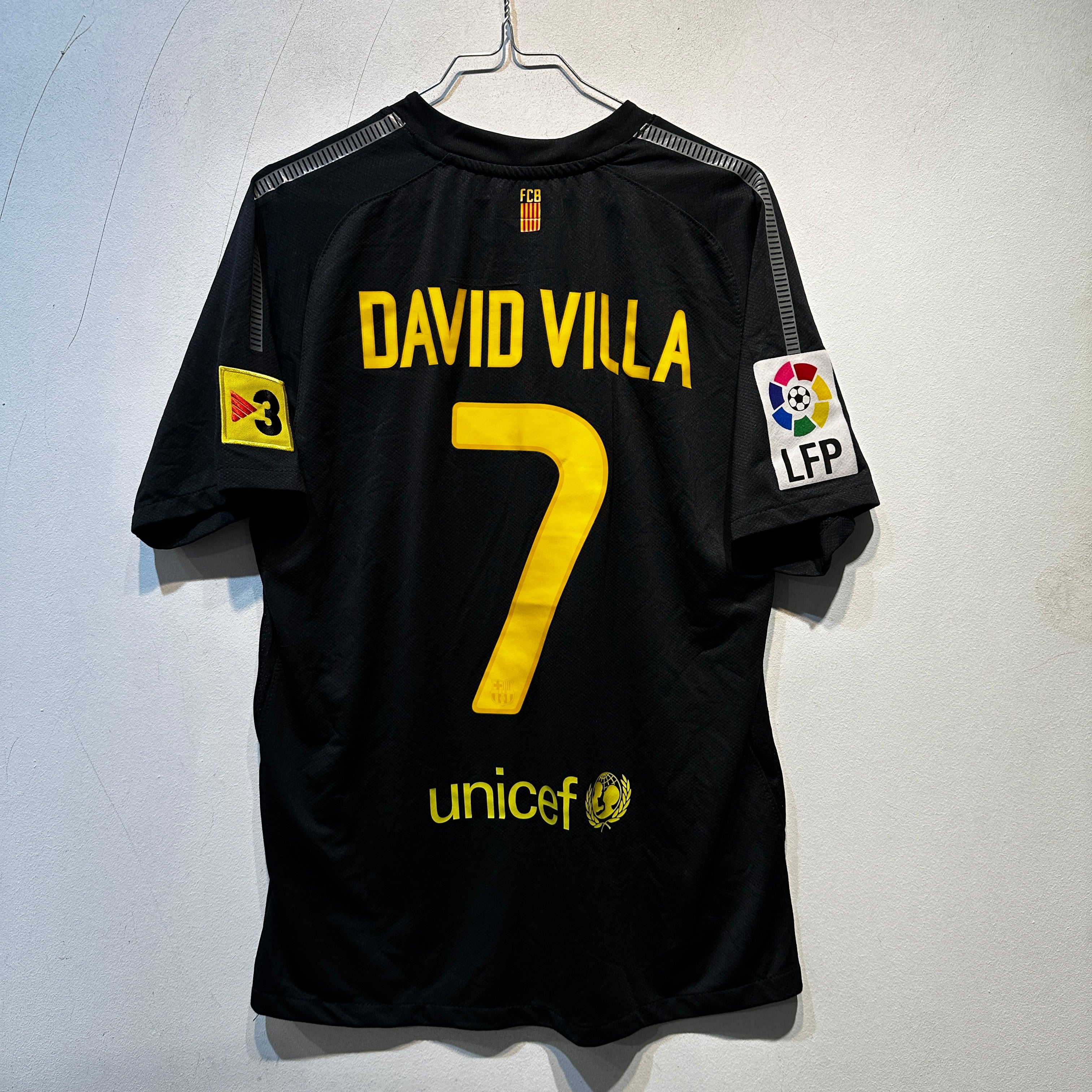 FC Barcelona “David Villa” Away Shirt – 2008/2009 – Medium
