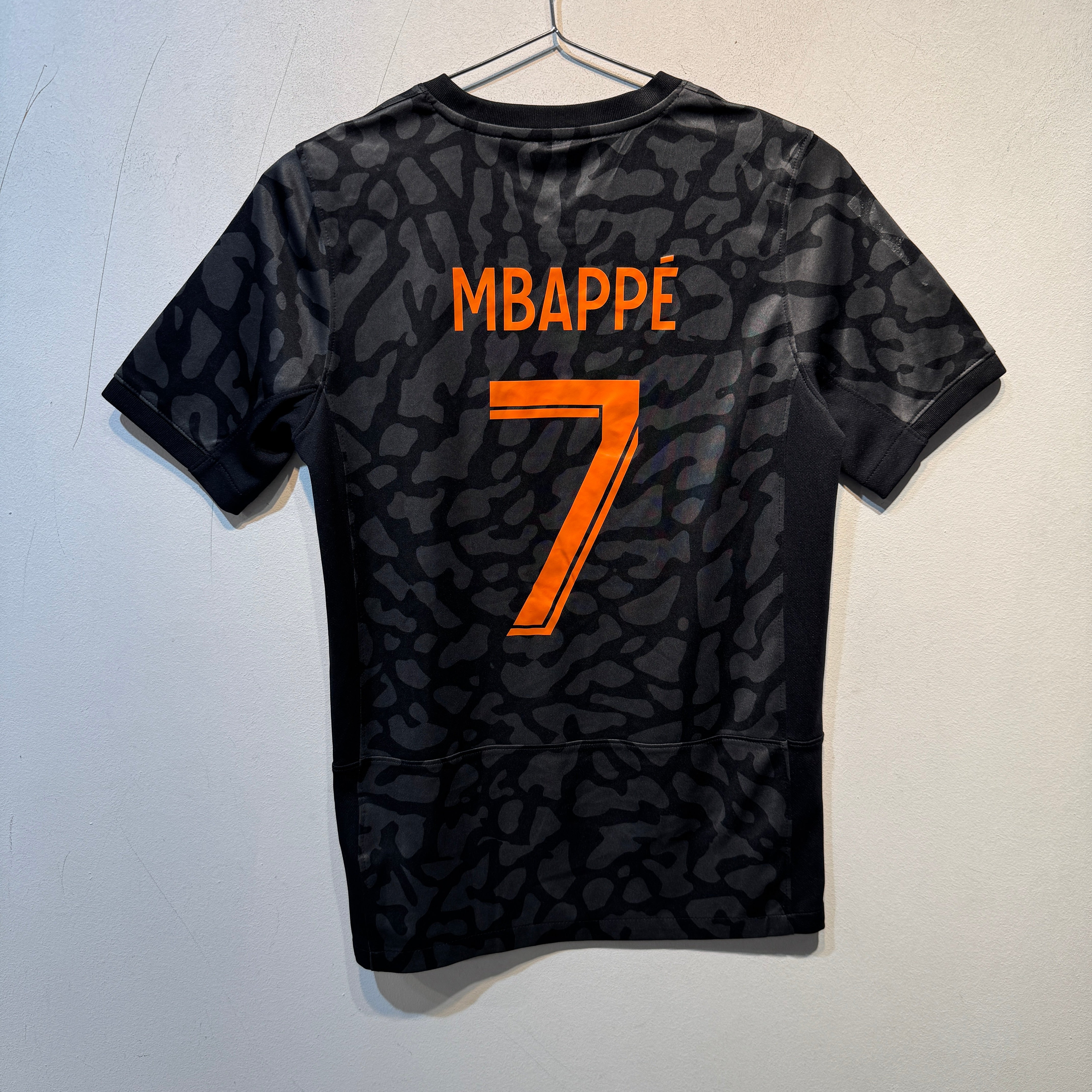 Paris Saint-Germain Mbappé Third – 2022/2023 – Youth Large (147–158 cm)