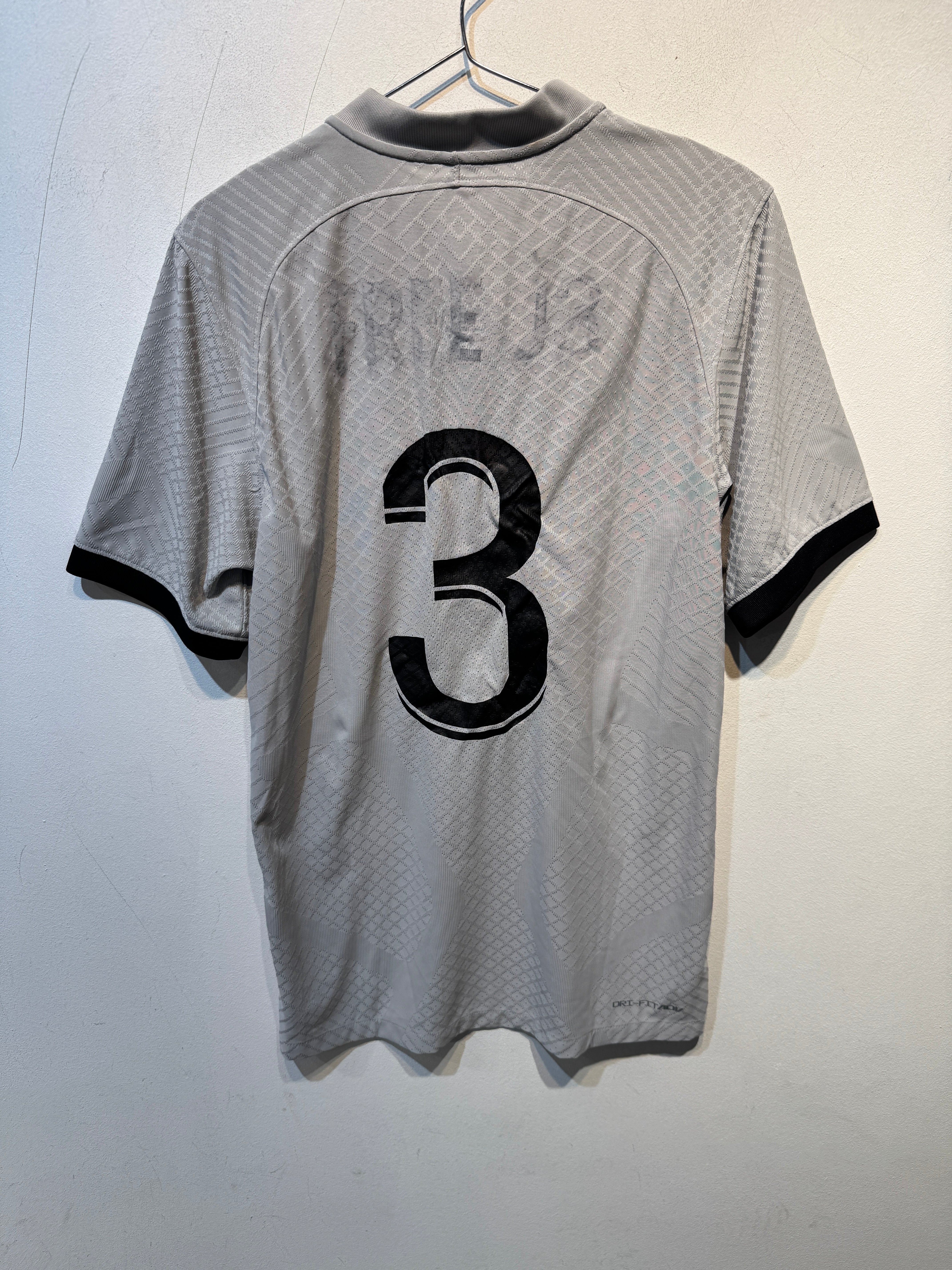 Paris Saint-Germain Away – 2022/2023 – Large