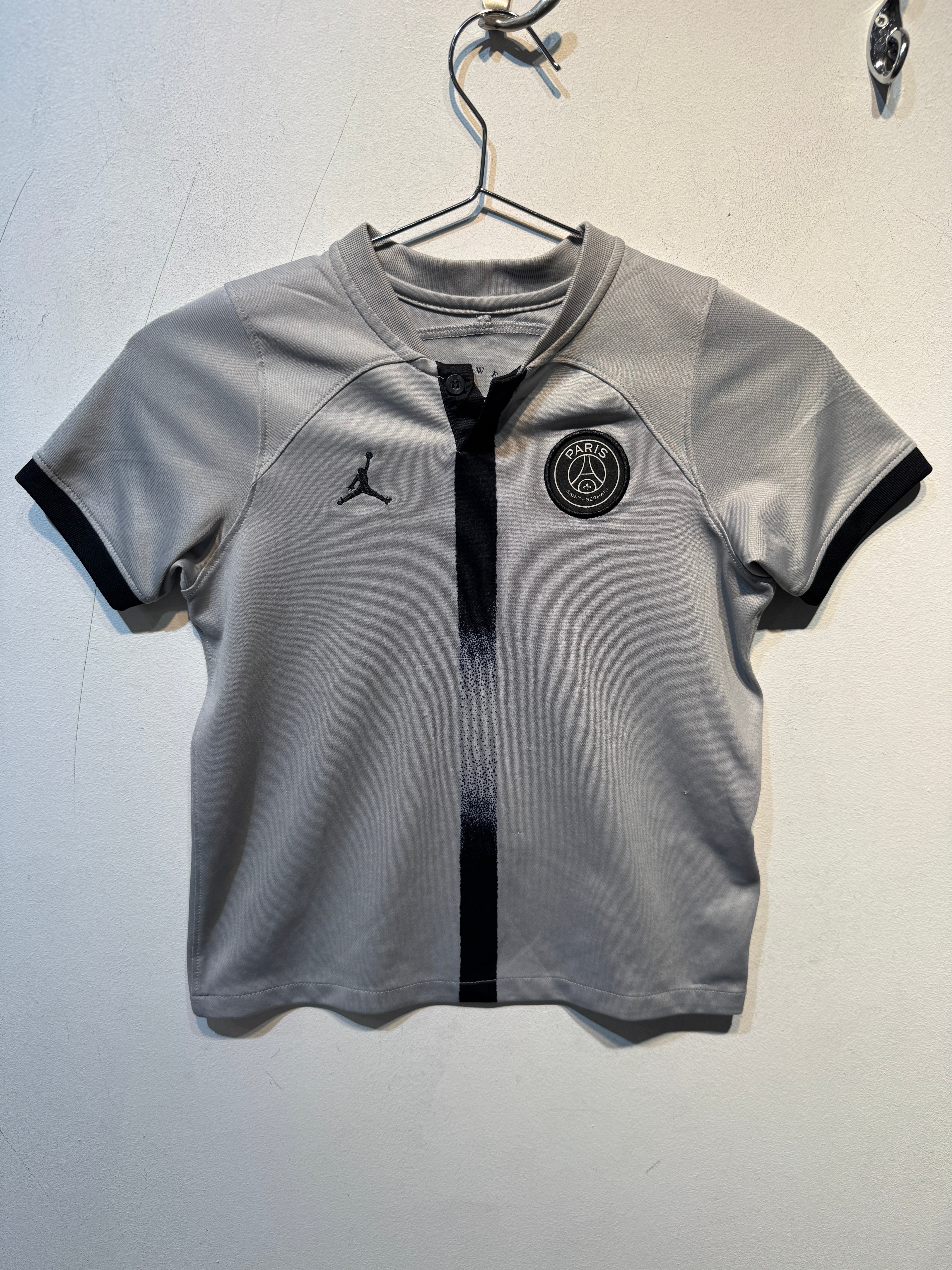 Paris Saint-Germain “Mbappé 7” Away – 2022/2023 – Kids M (110–116 cm)