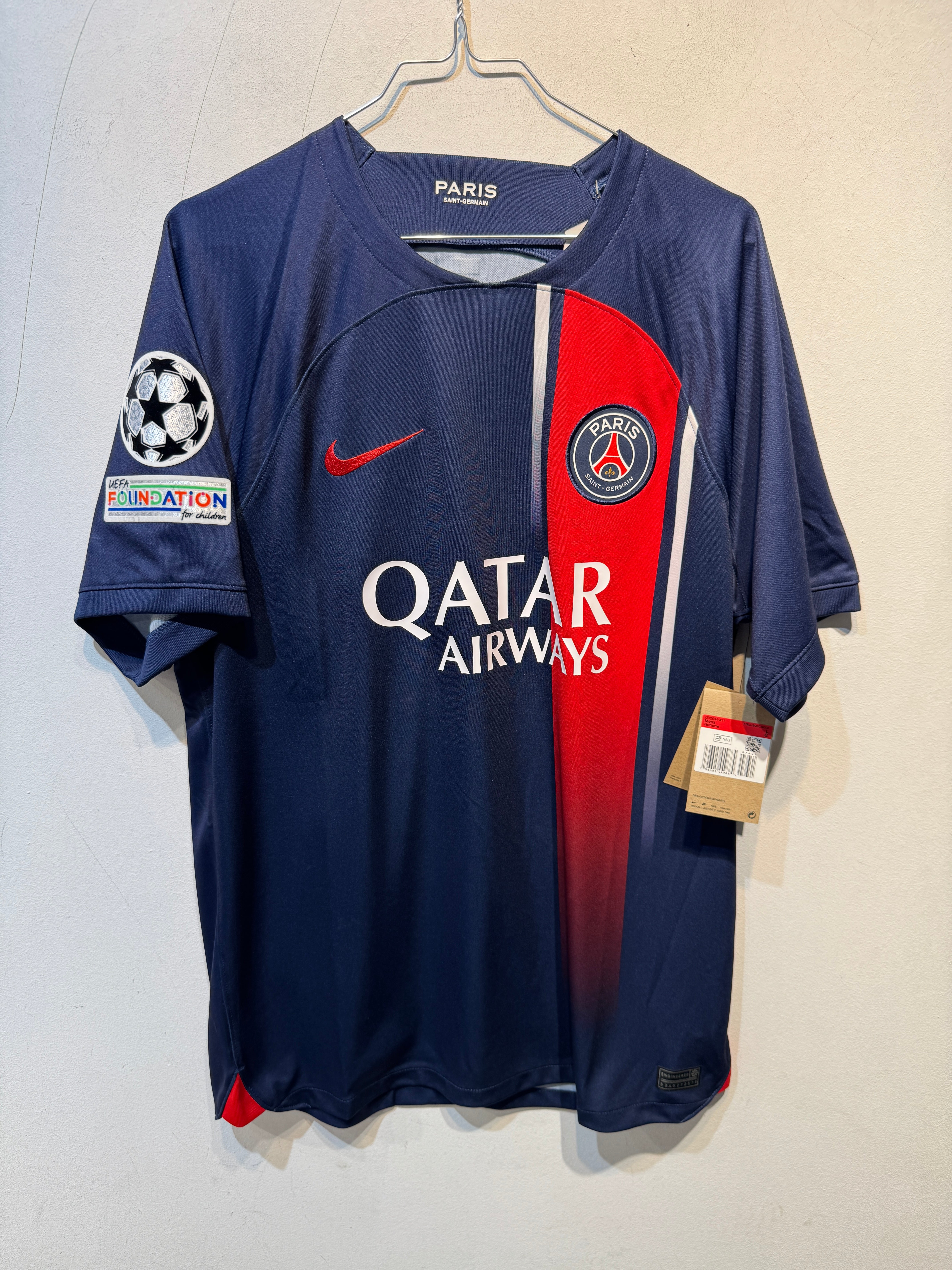 Paris Saint-Germain “Mbappé 7” Home – 2023/2024 – Large