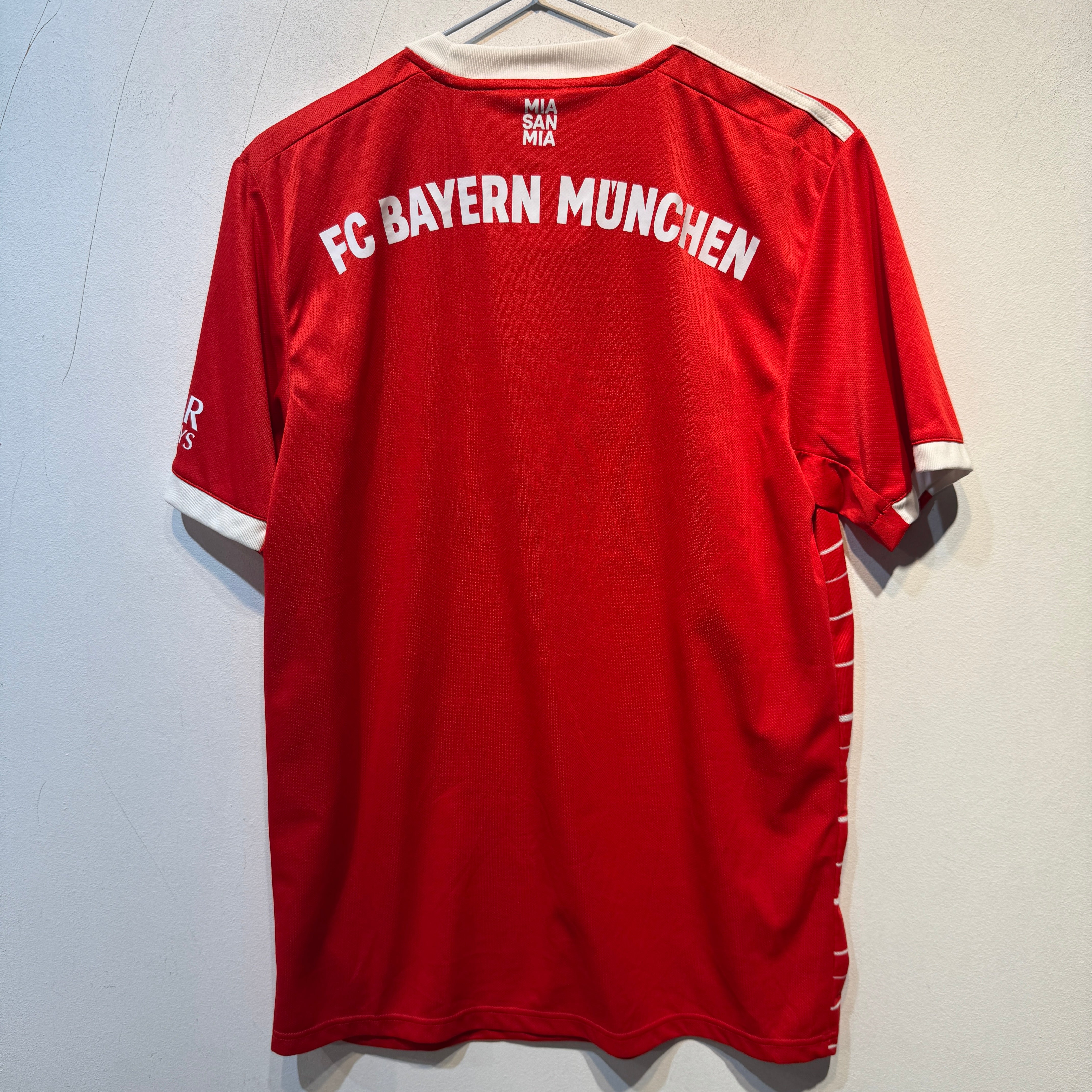 FC Bayern München Home – 2022/2023 – Medium