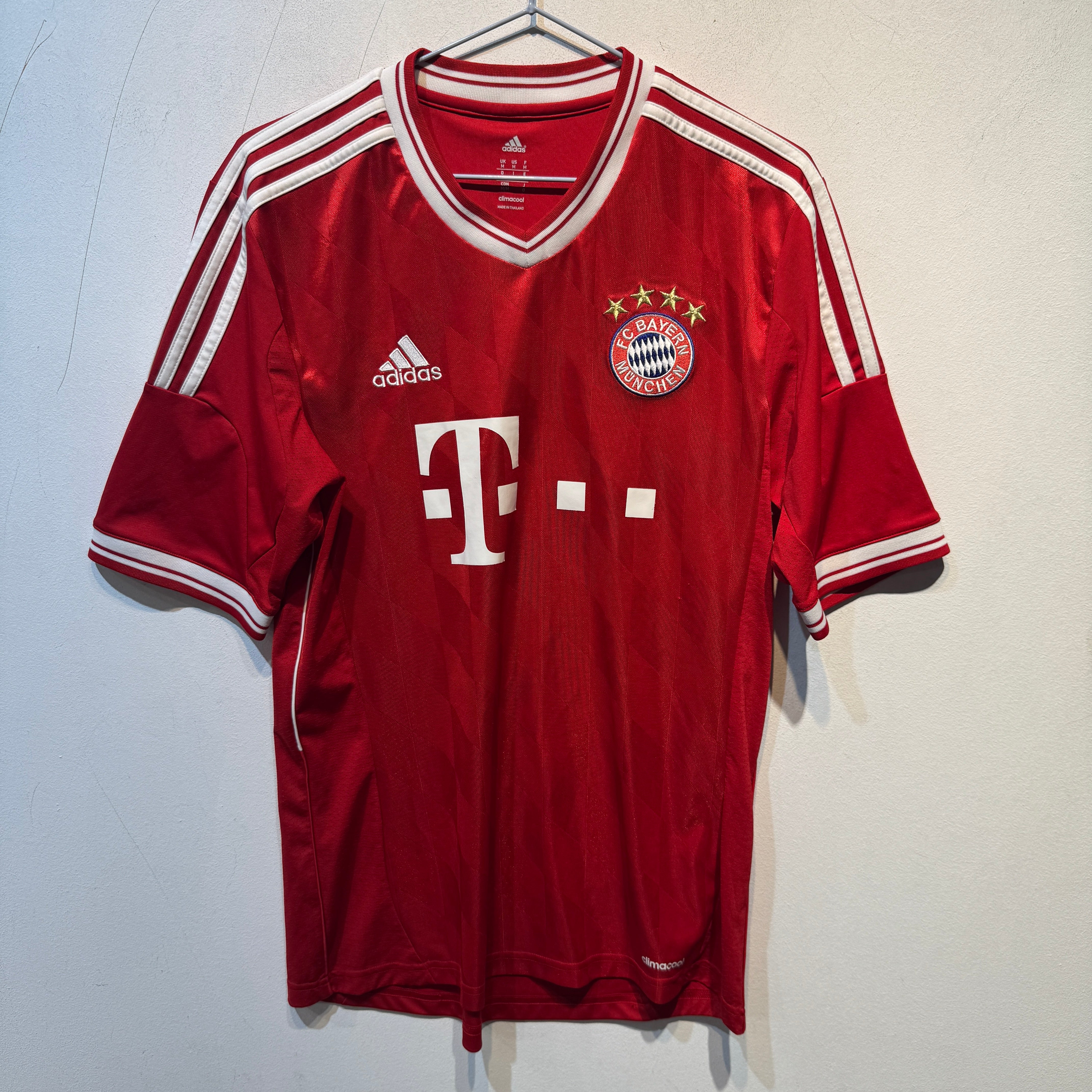 FC Bayern München Home – 2014/2015 – Medium