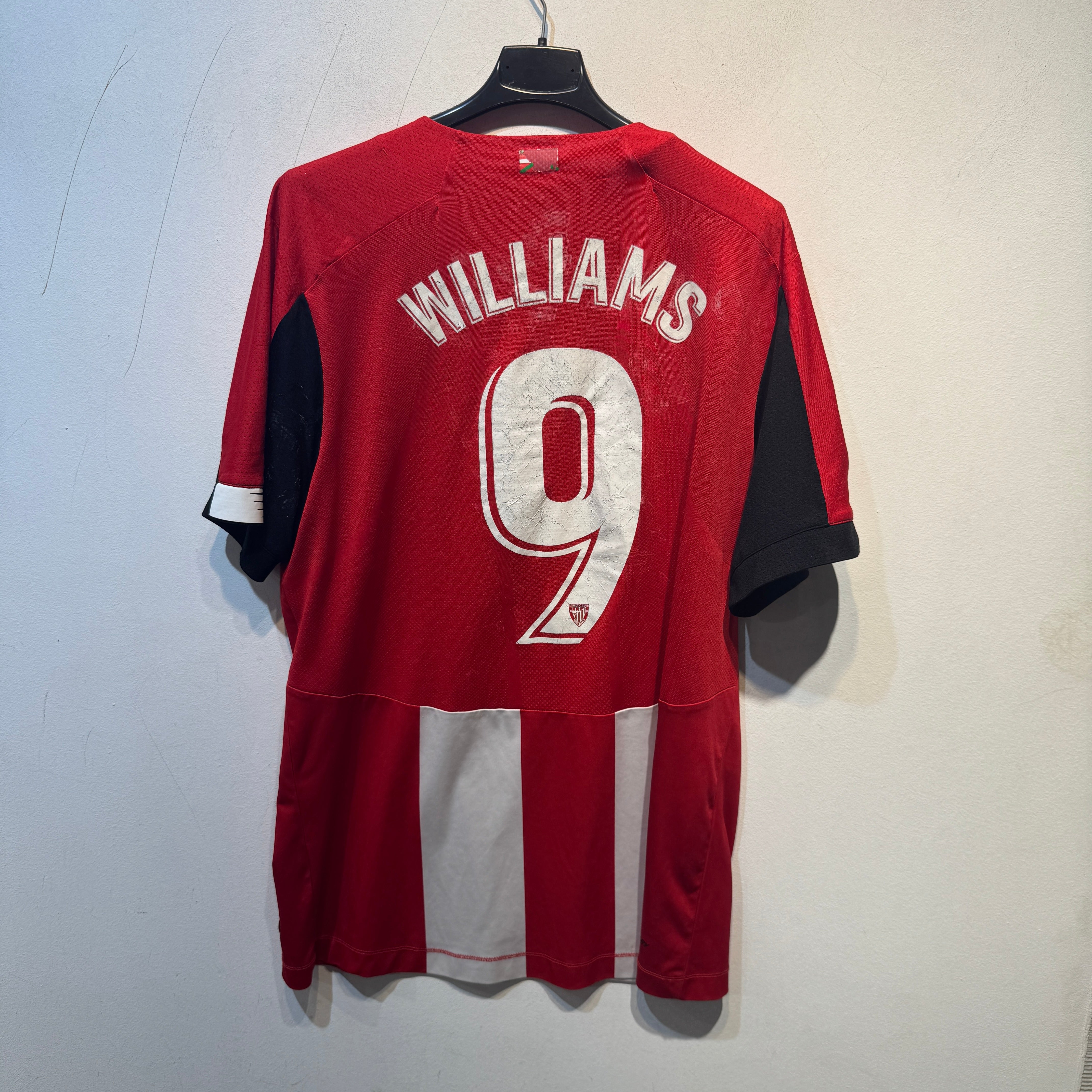 Athletic Club Bilbao Williams #9 Home Shirt – 2018/2019 – Large