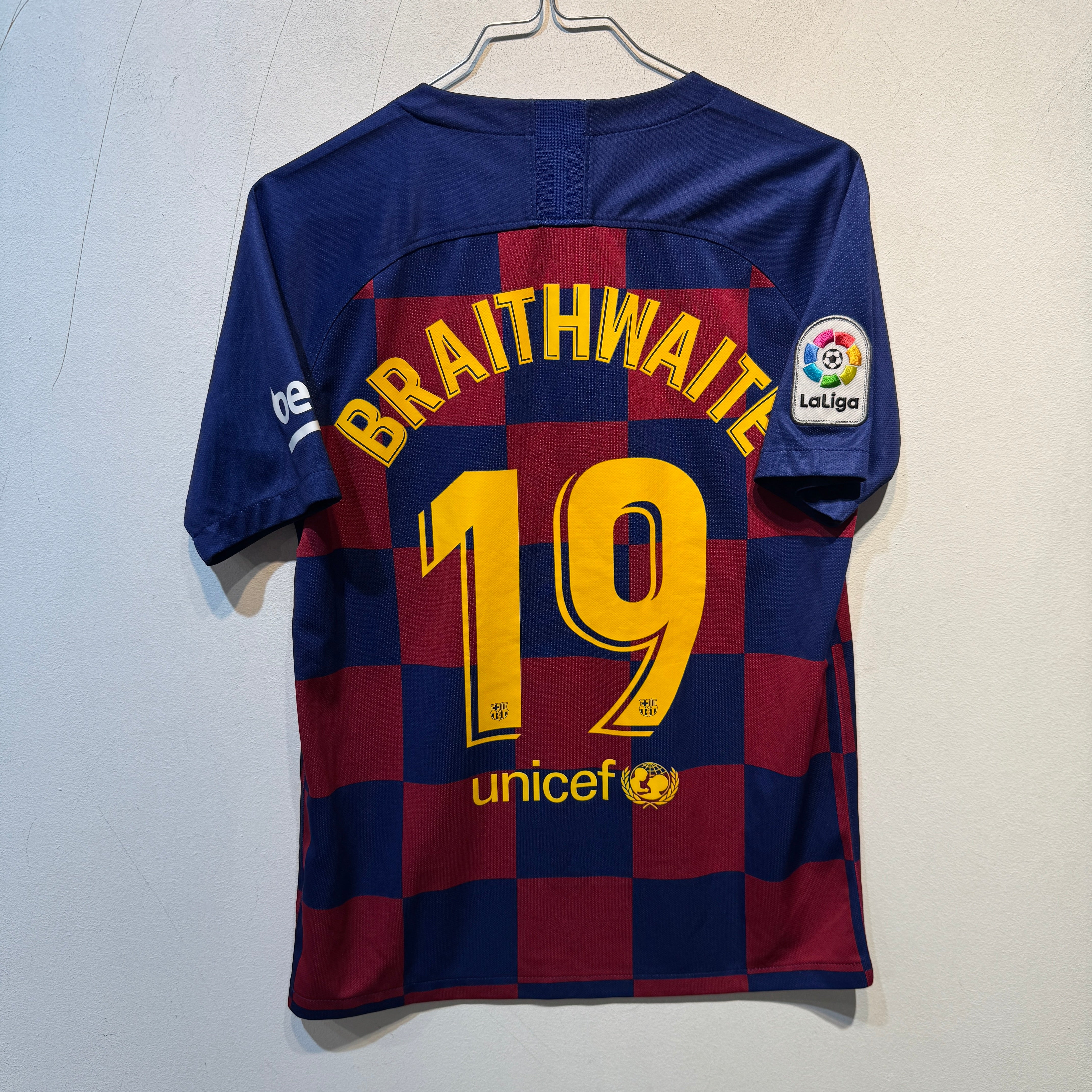 FC Barcelona “Braithwaite” Home – 2019/2020 – Youth XL (158–170 cm)