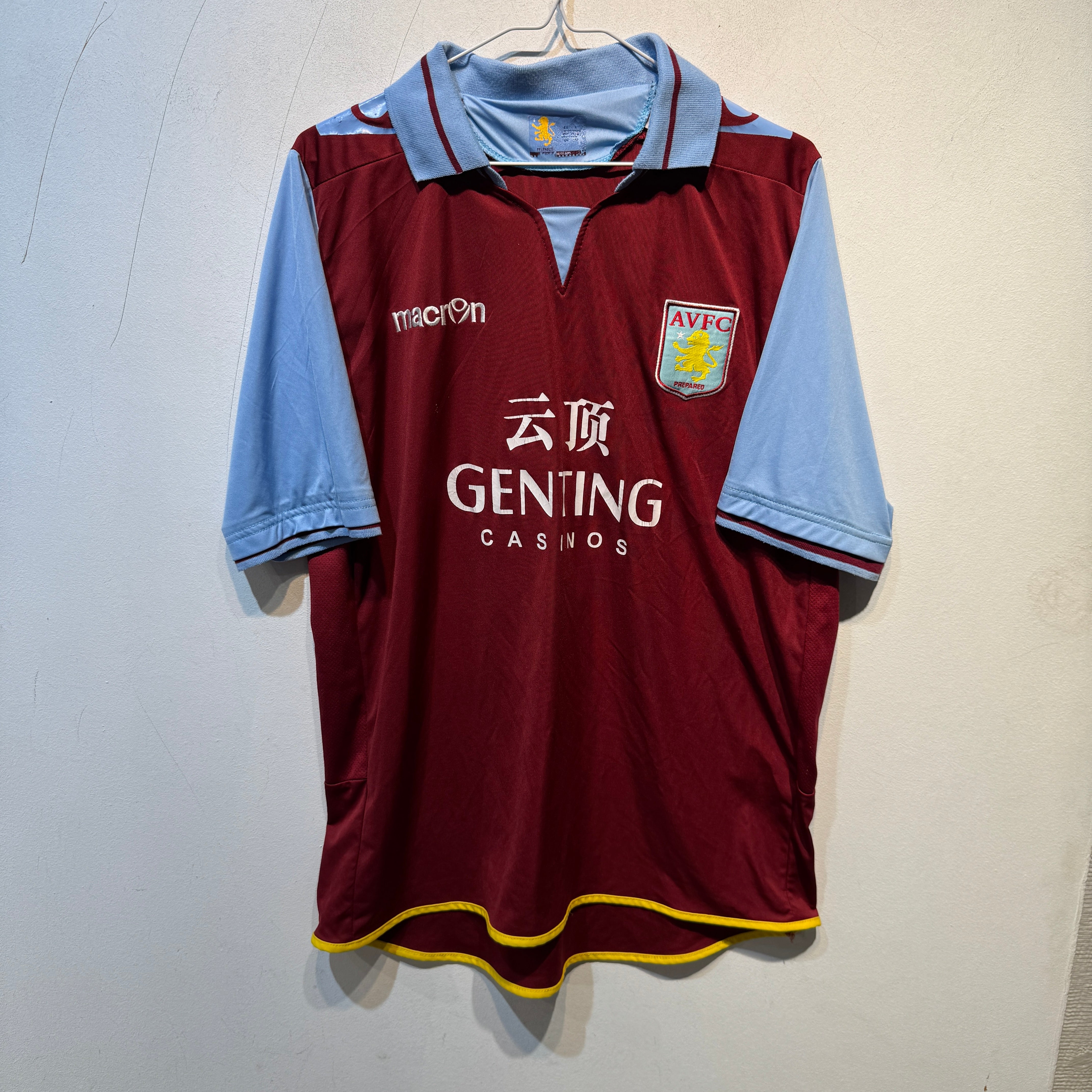 Aston Villa Home Shirt – 2013/2014 – Bent #9 – Macron – Large