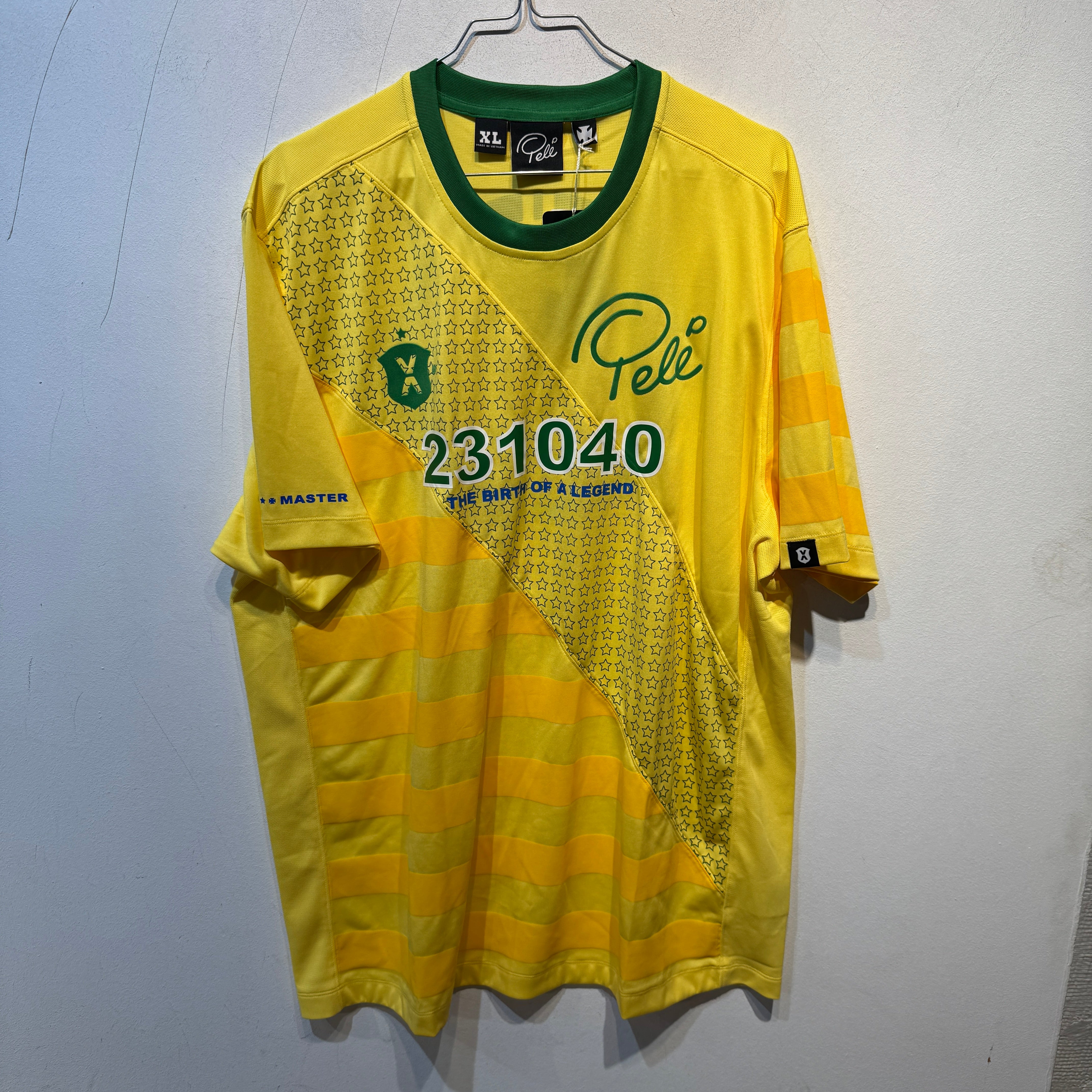 Pelé “231040 – The Birth of a Legend” Tribute Shirt – Yellow – Size XL