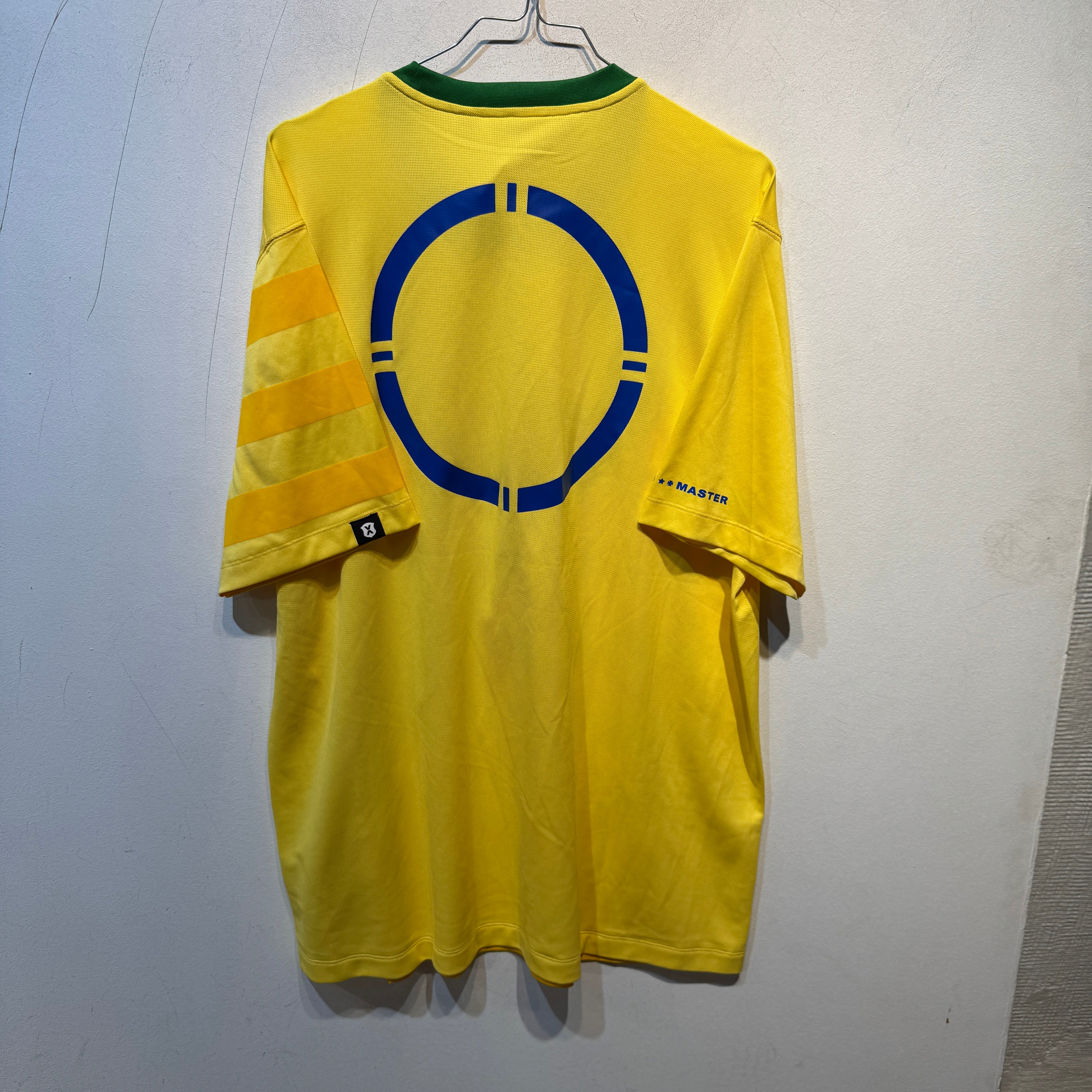 Pelé “231040 – The Birth of a Legend” Tribute Shirt – Yellow – Size XL