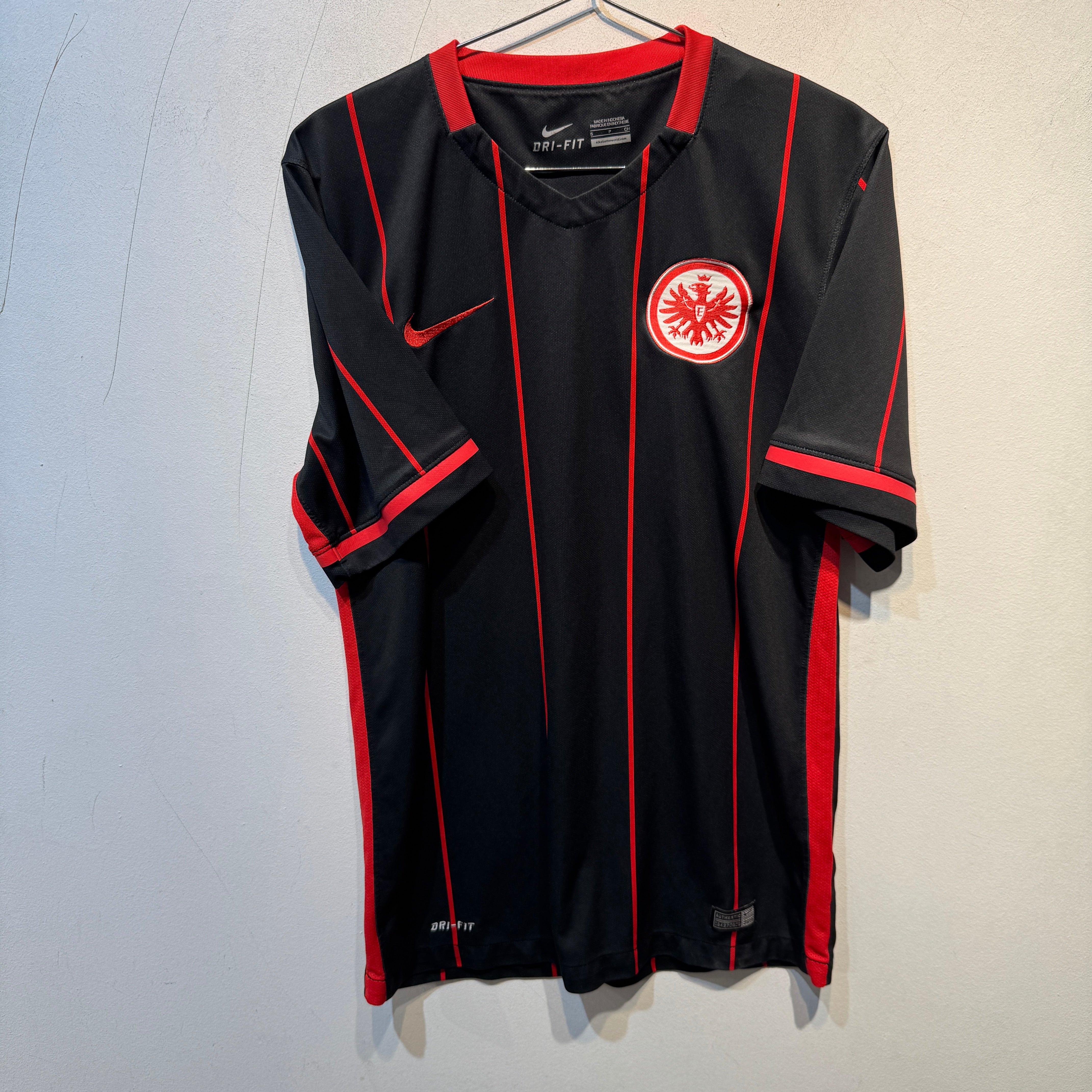 Eintracht Frankfurt Home – 2011/2012 – Small