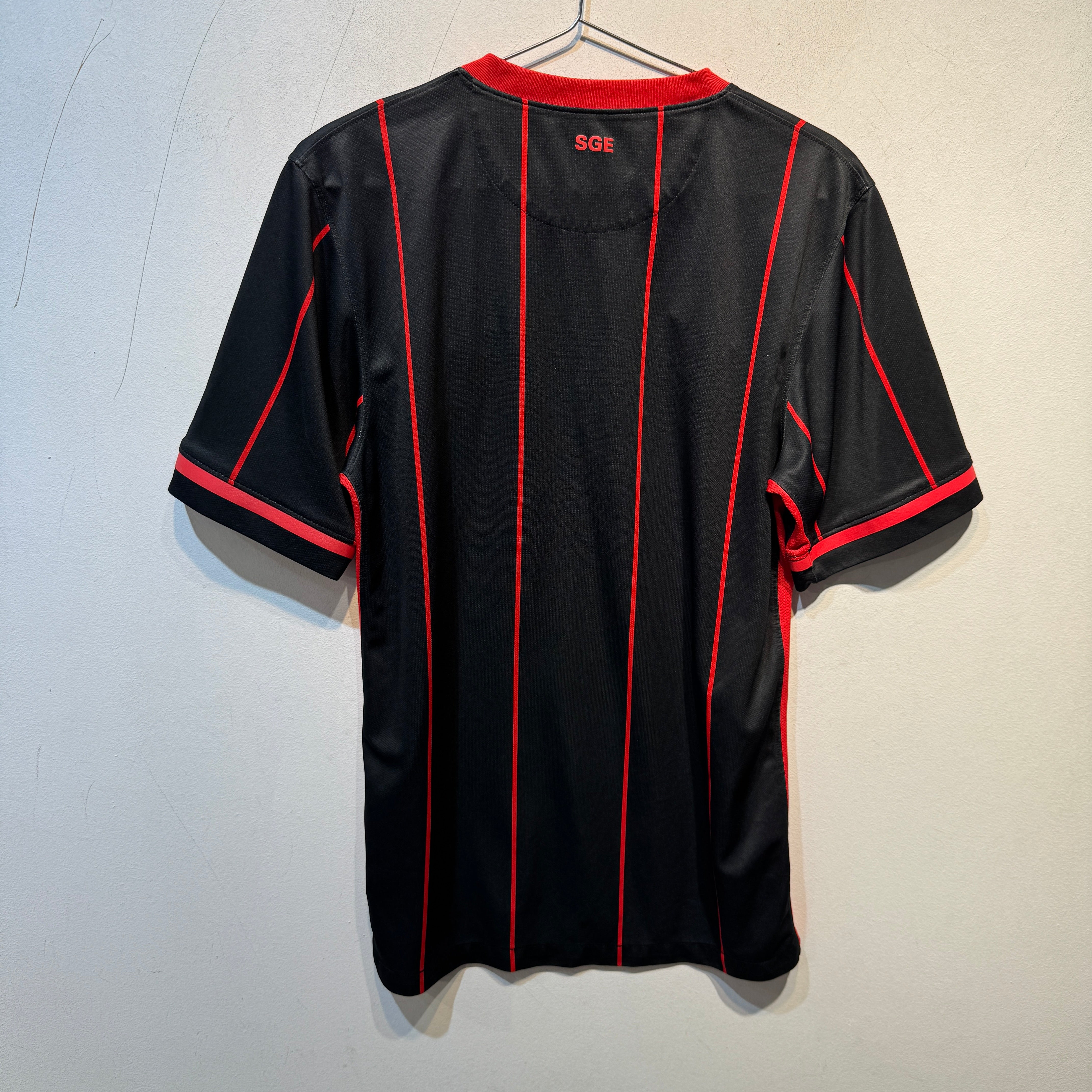 Eintracht Frankfurt Home – 2011/2012 – Small