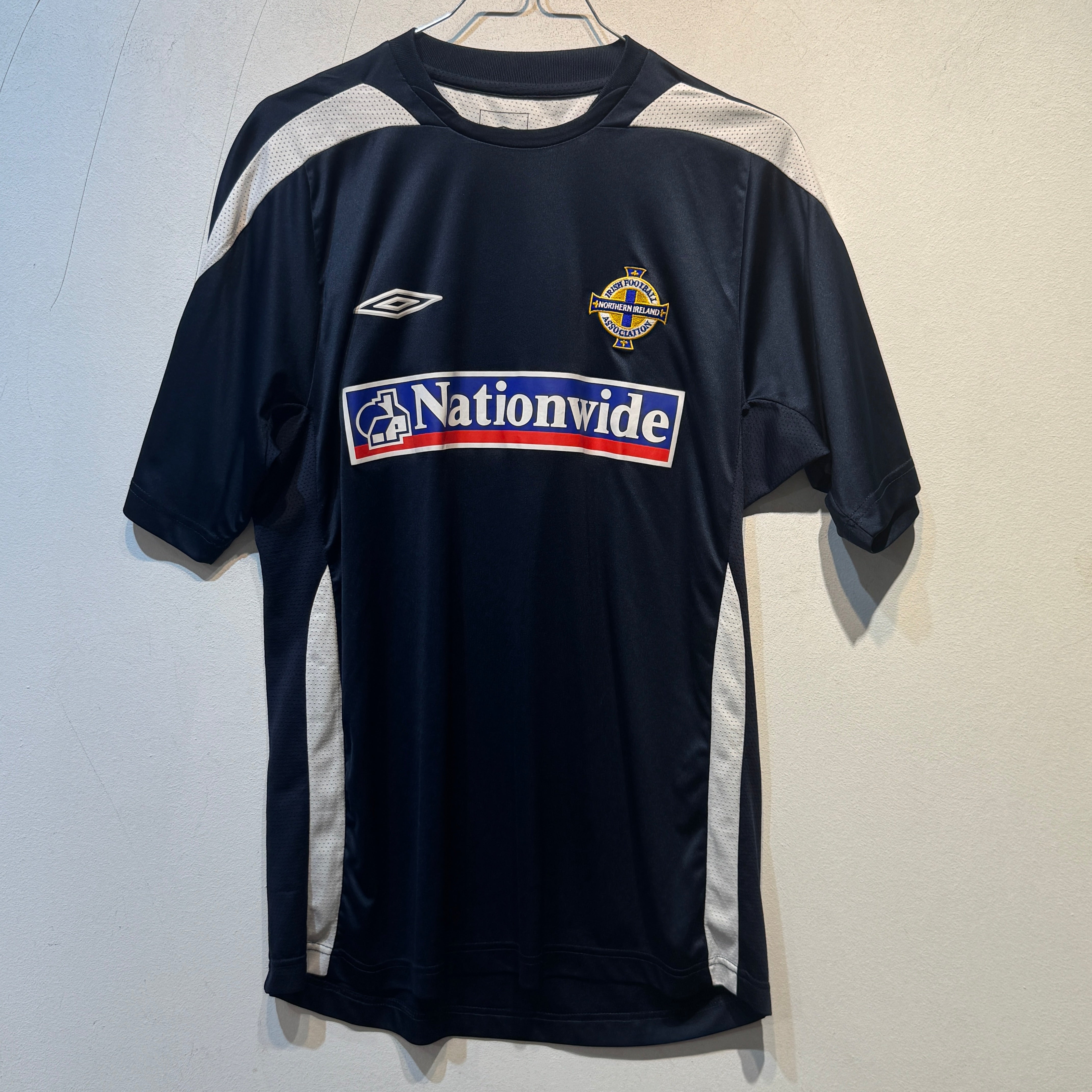 Northern Ireland Away – 2008/2010 – Medium