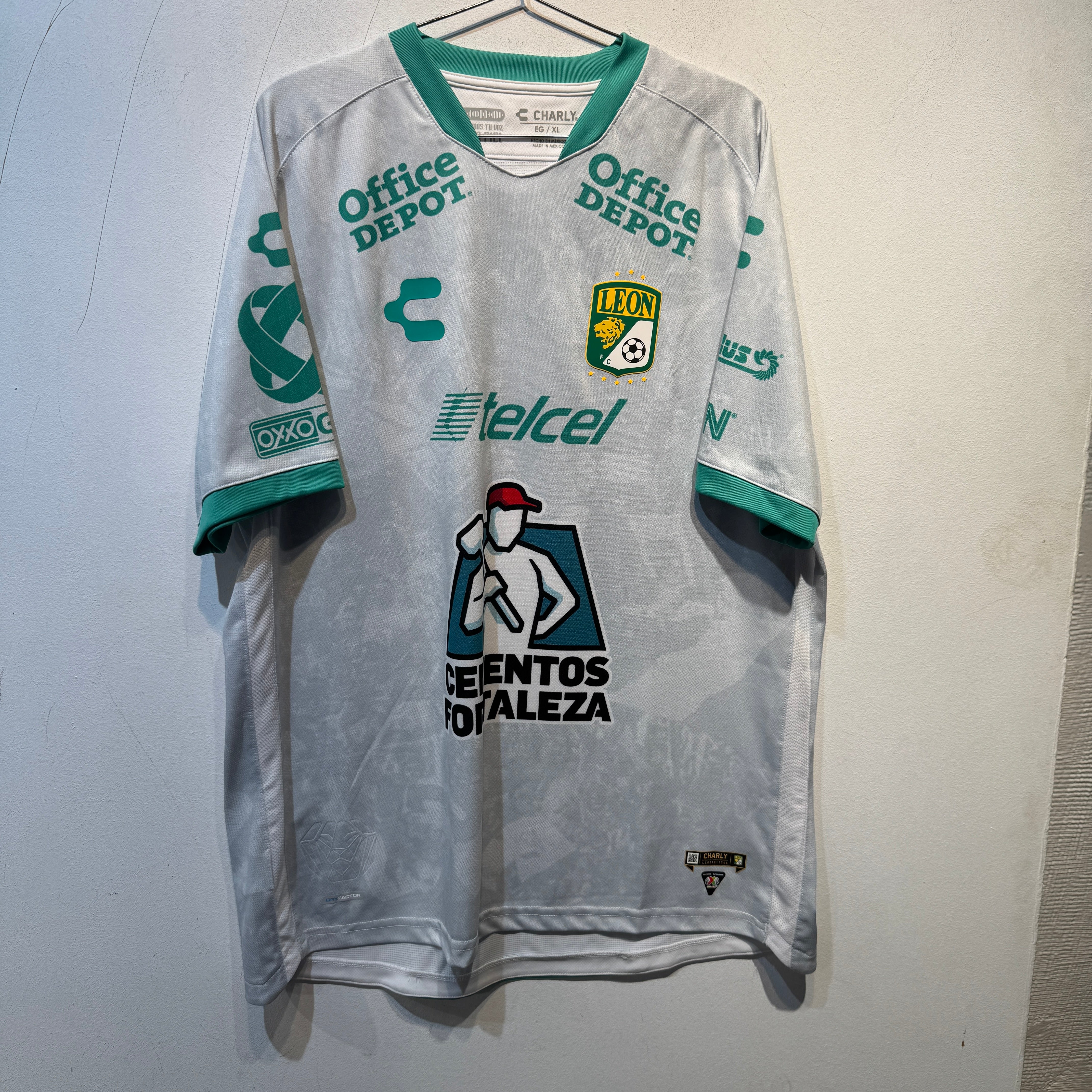 Club León Away - 2021/2022 - XL